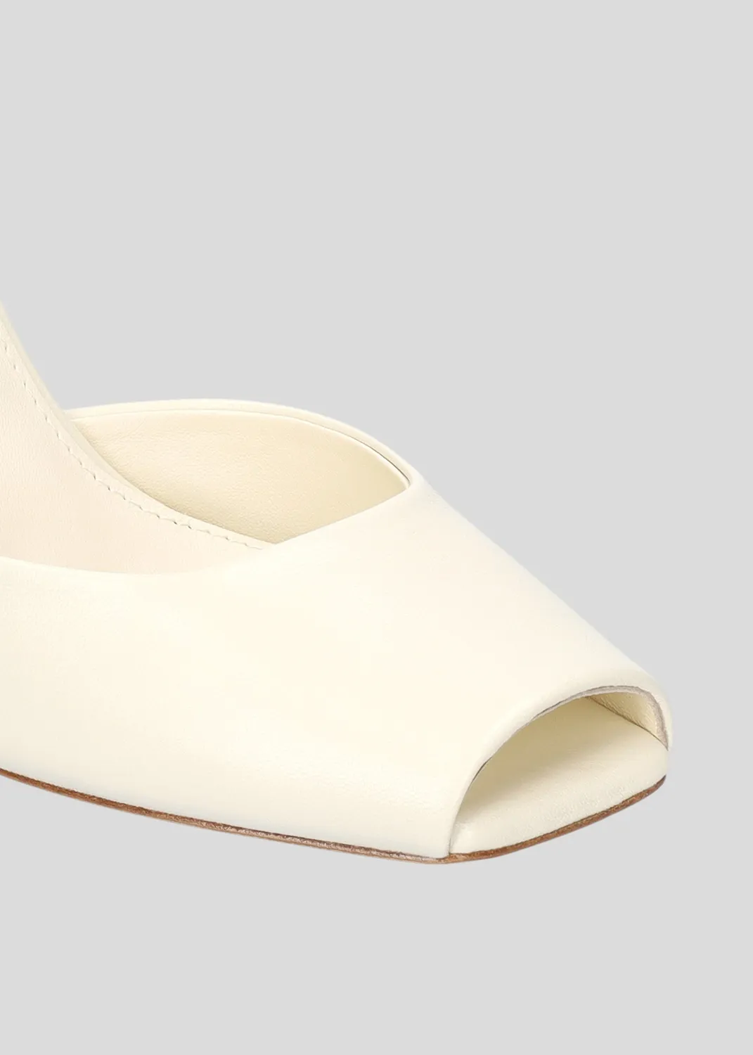Lola Cruz Colette 100 escarpins blanc cassé