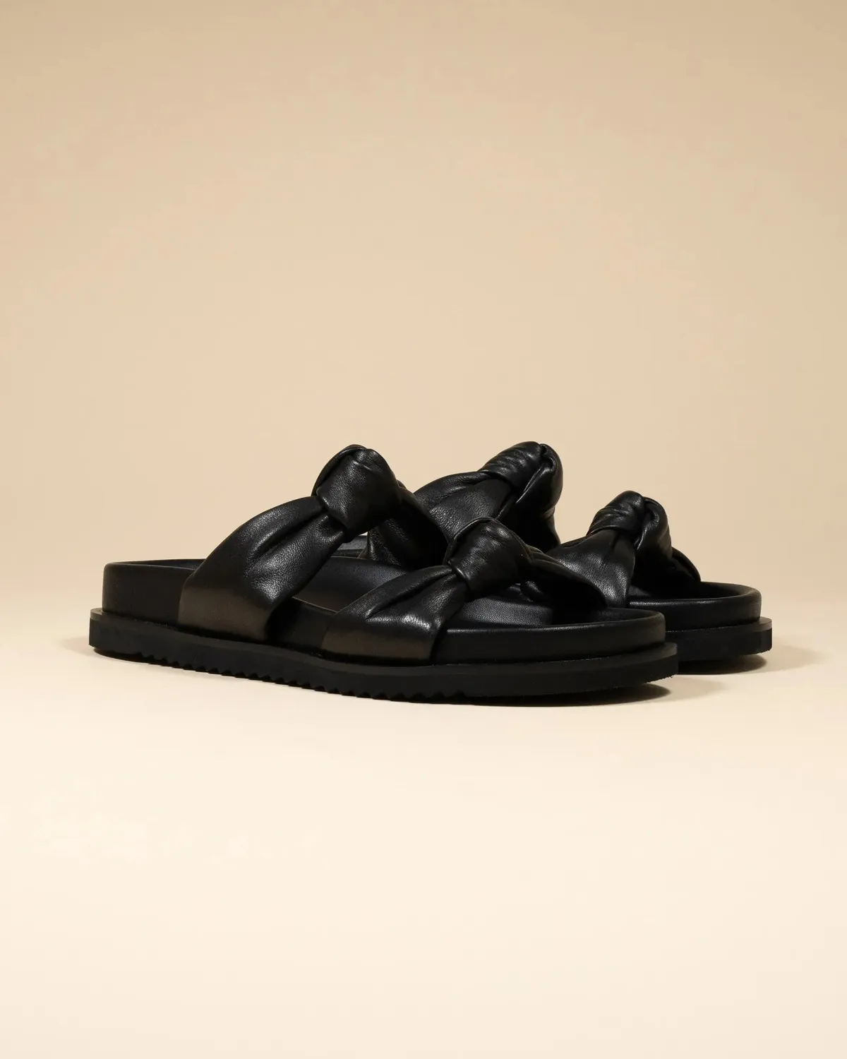 Mi/Mai Dona Black mules plates cuir agneau noir