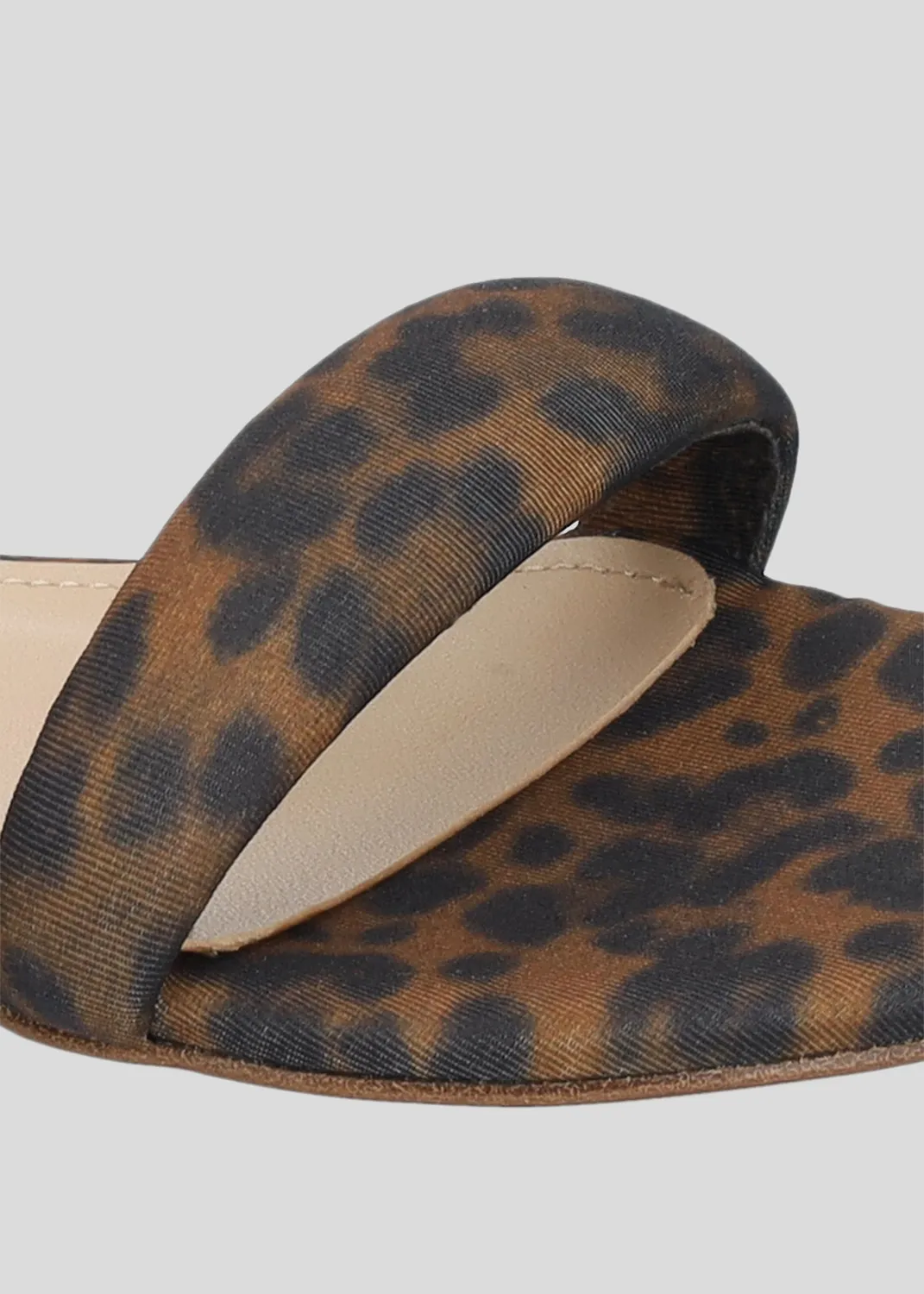 Lola Cruz Amy Flats sandales plates léopard