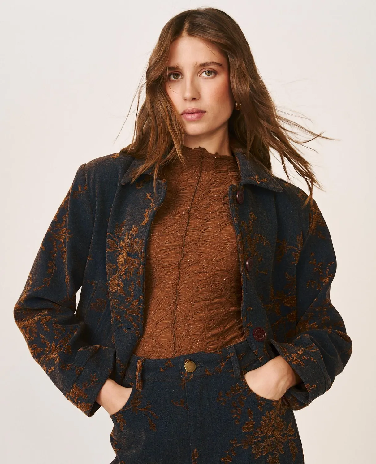 Alma en Pena I26CL1106 veste jean indigo denim floral