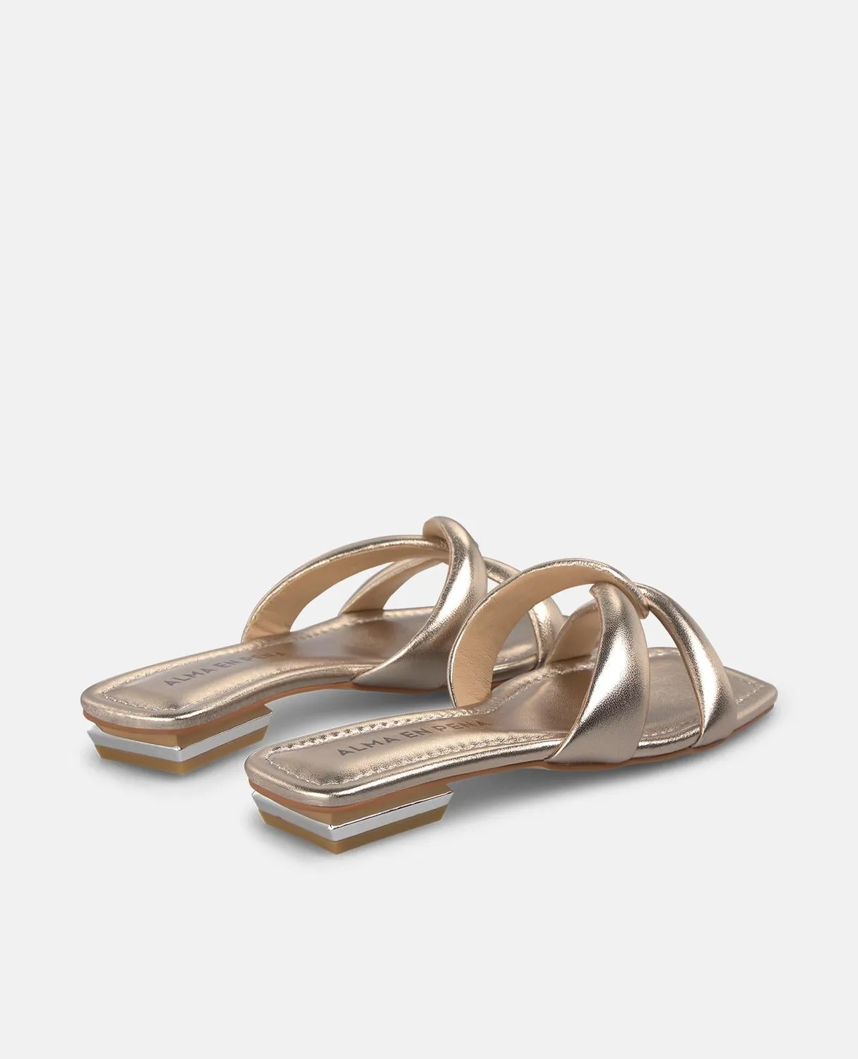 Alma en Pena V268608 sandale plate bronze cuir