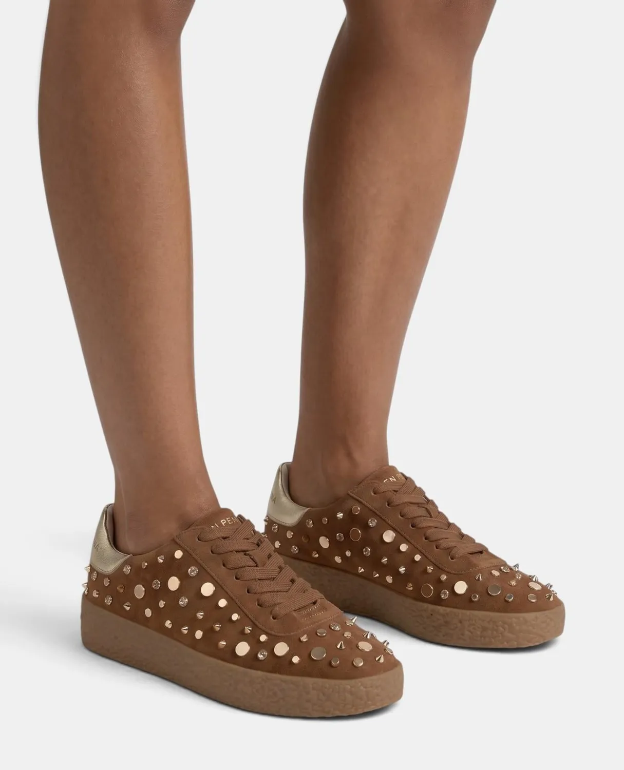 Alma en Pena I261106 sneakers daim marron cloutées