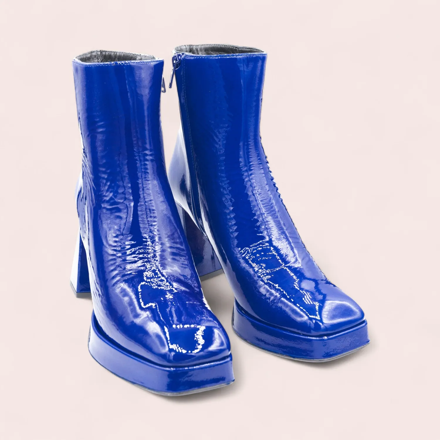 Karine Arabian Ilana bottine verni bleu klein 90 mm