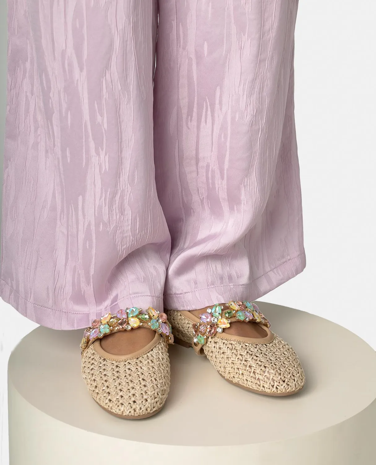 Alma en Pena V261205 ballerines sable rafia bijou plates