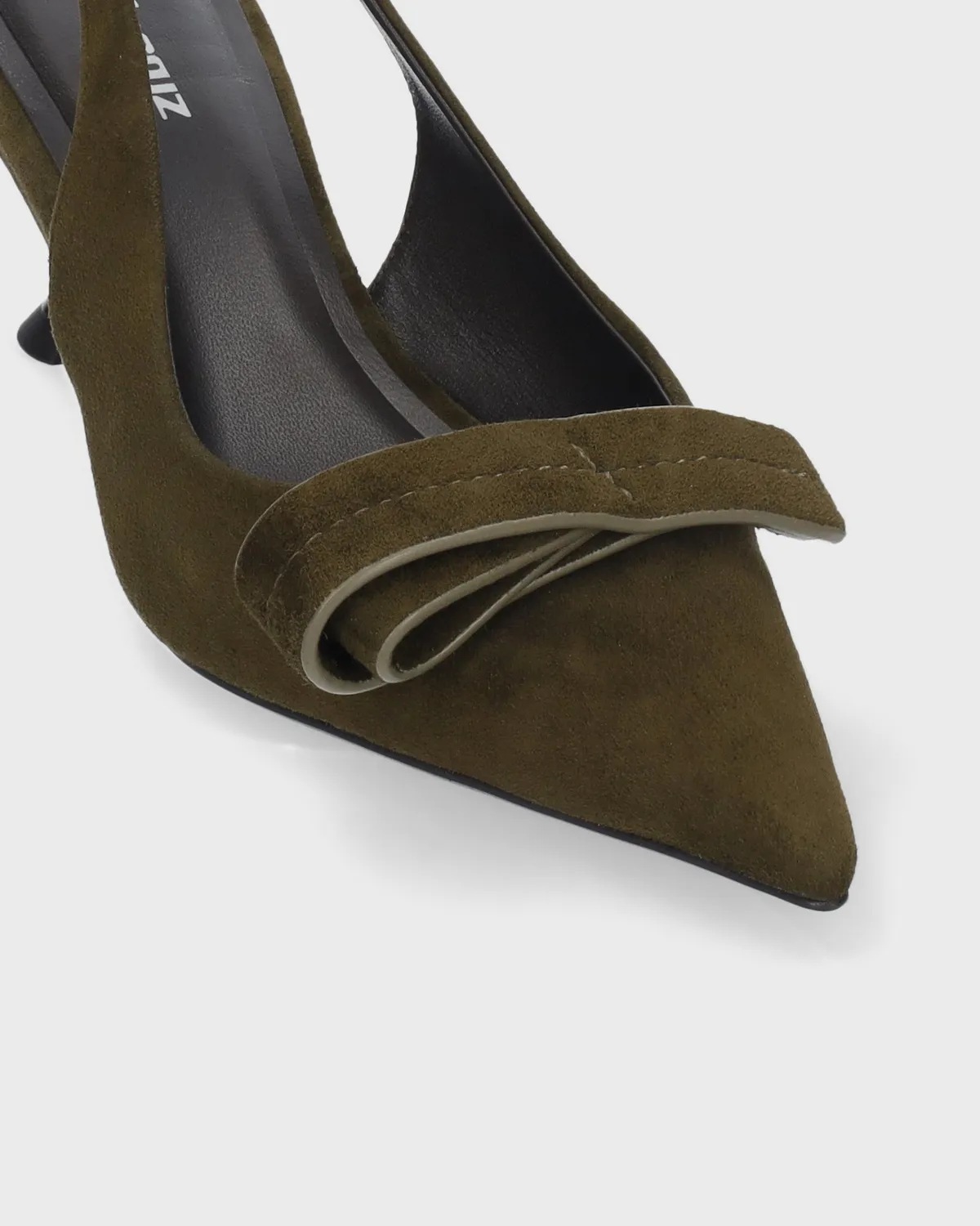 Lola Cruz Blair Pumps 55 escarpins military talon 5,5 cm