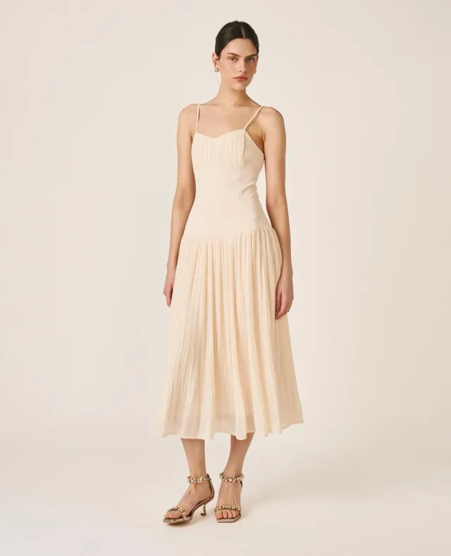 Alma en Pena V26CL0248 robe midi crêpe ivoire plissée bretelles