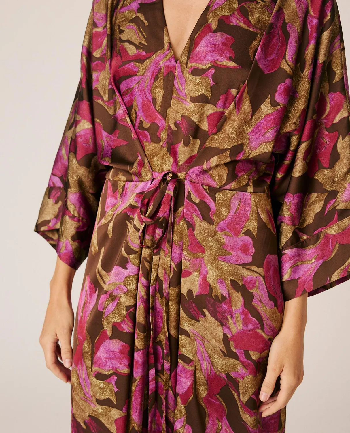 Alma en Pena I26CL0219 robe midi satin floral
