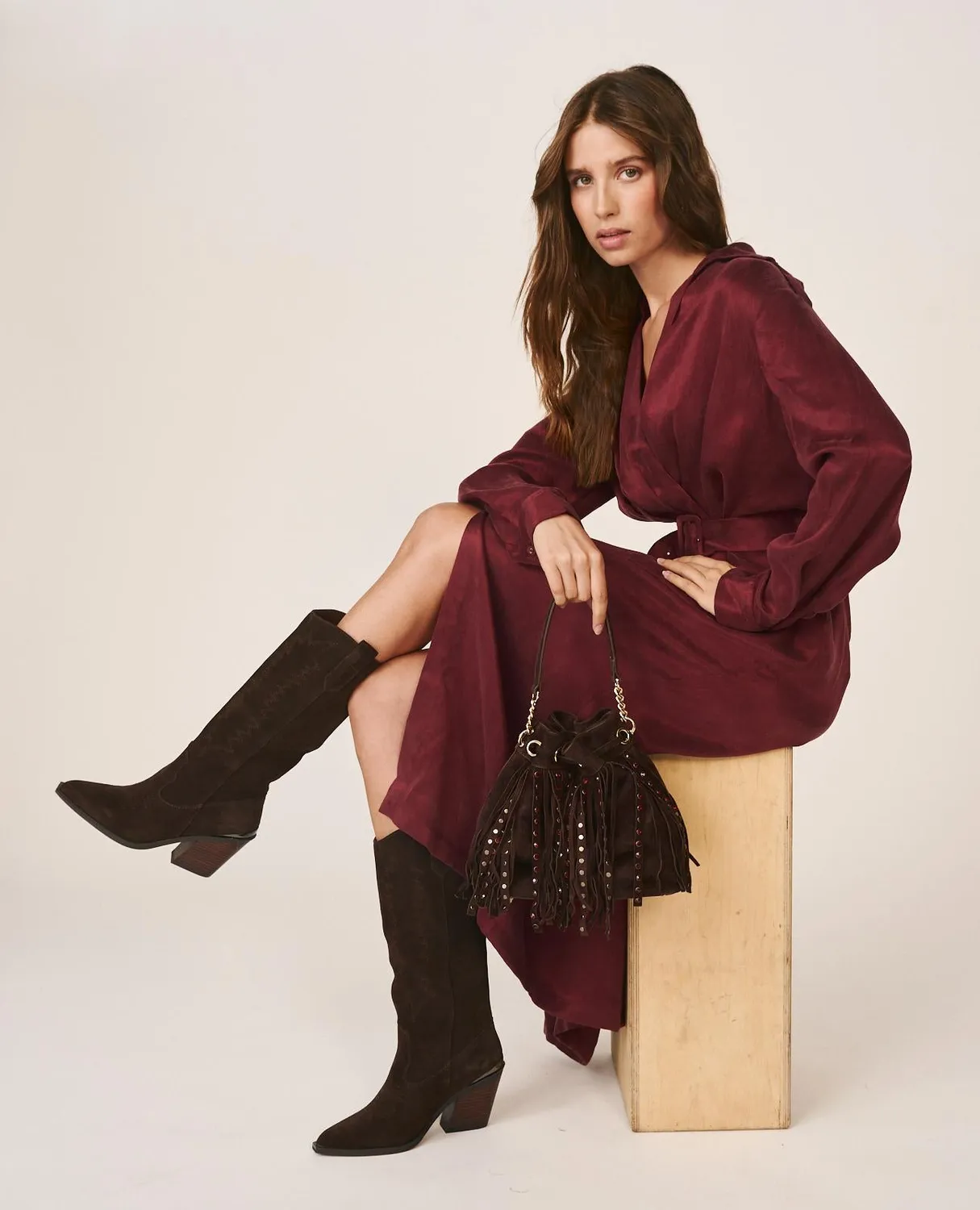 Alma en Pena BG208 sac seau daim marron franges
