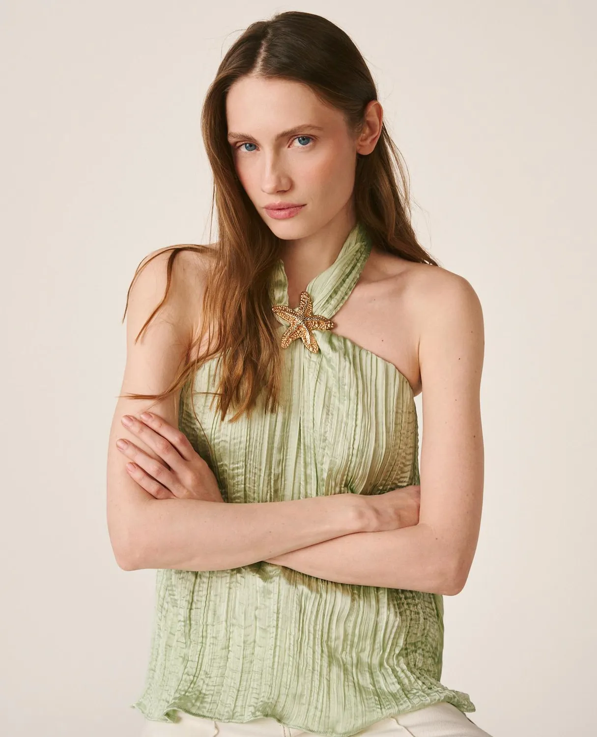 Alma en Pena V26CL0514 blouse satin verte halter
