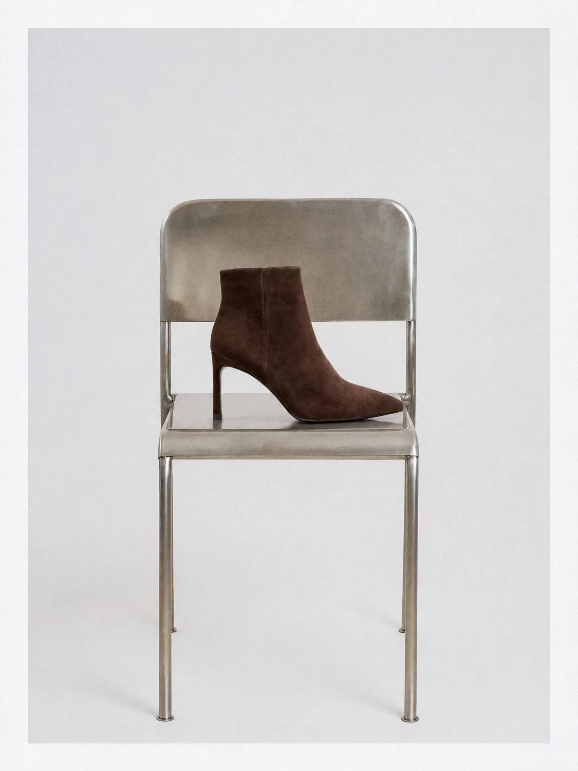 Mi/Mai Noura bottines à talon 8 cm daim chocolat