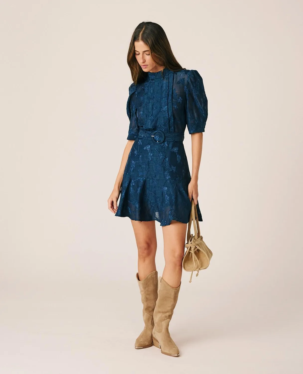 Alma en Pena I26CL0106 robe courte bleu jacquard floral