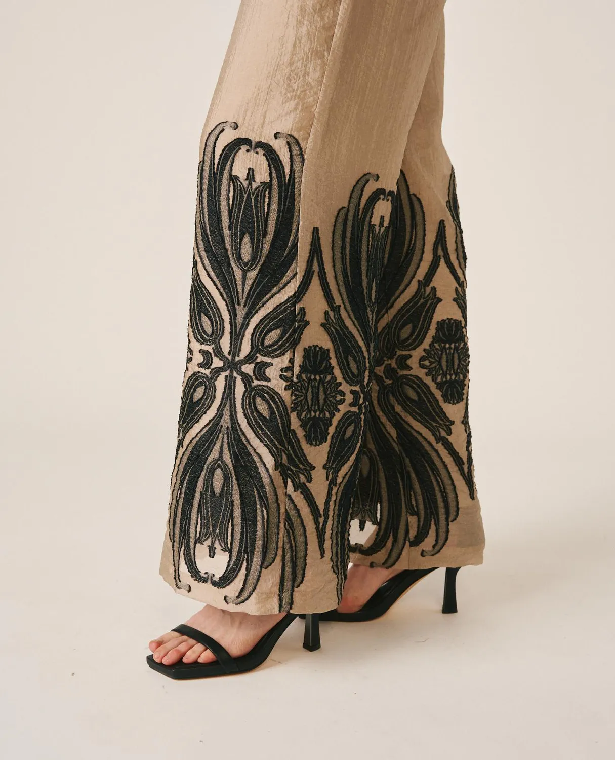 Alma en Pena V26CL1611 pantalon arabesque taupe taille haute