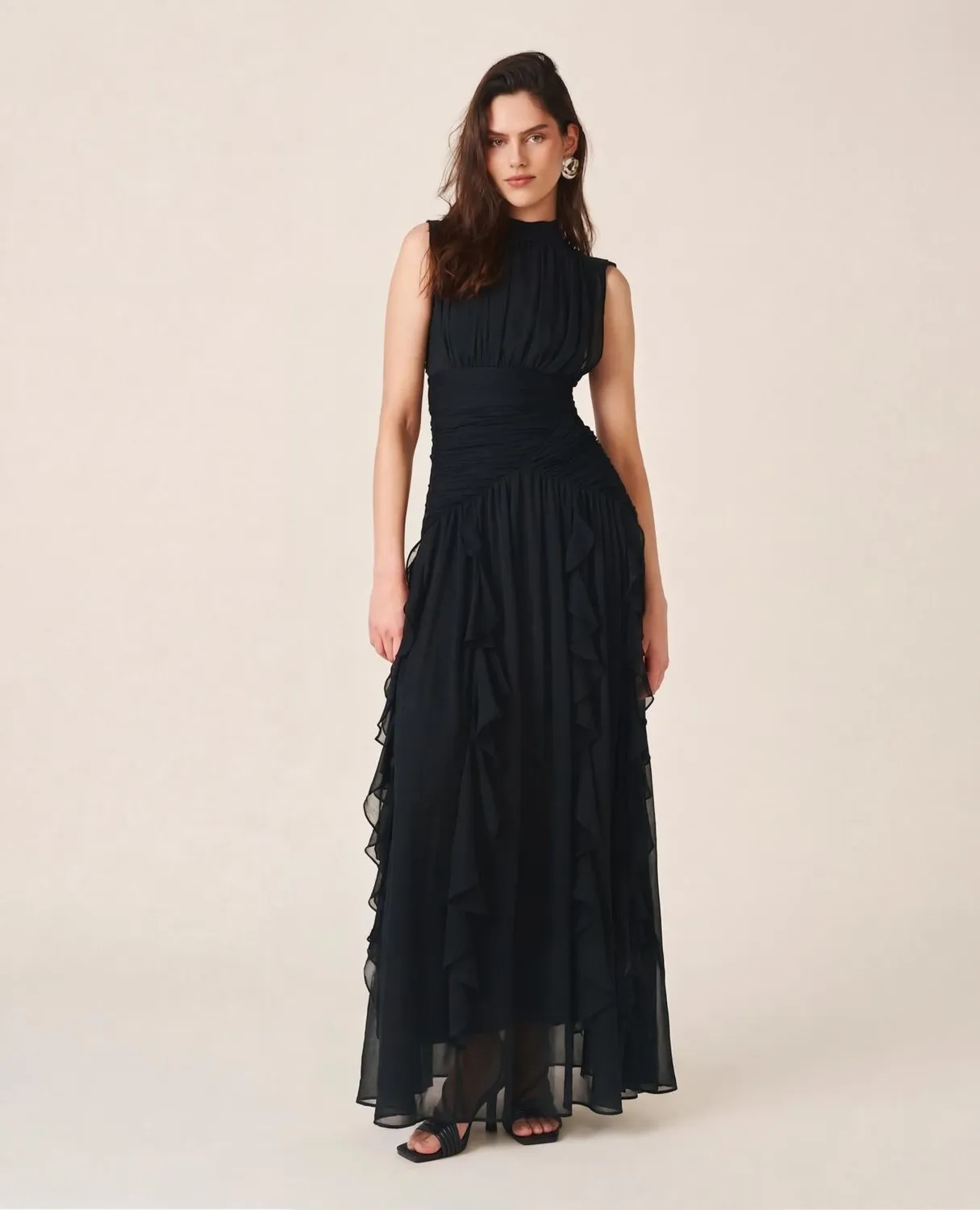 Alma en Pena V26CL0241 robe longue noire volants