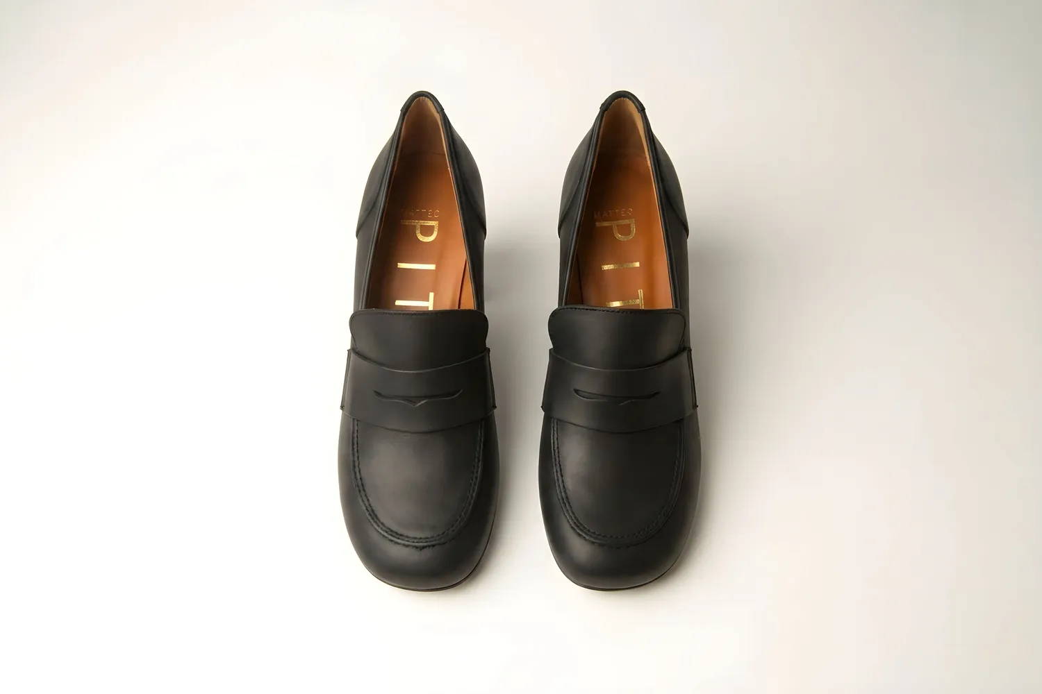Matteo Pitti mocassin noir cuir de veau talon plat