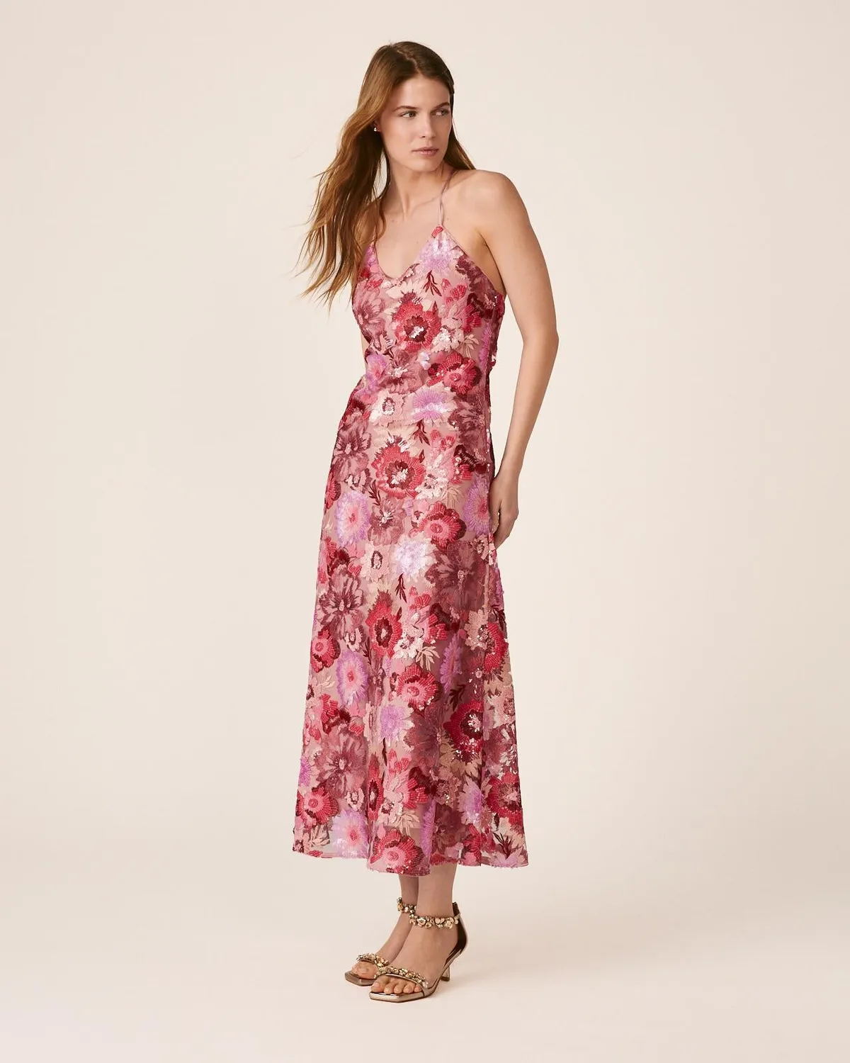 Alma en Pena V26CL0246 robe midi fuchsia sequins