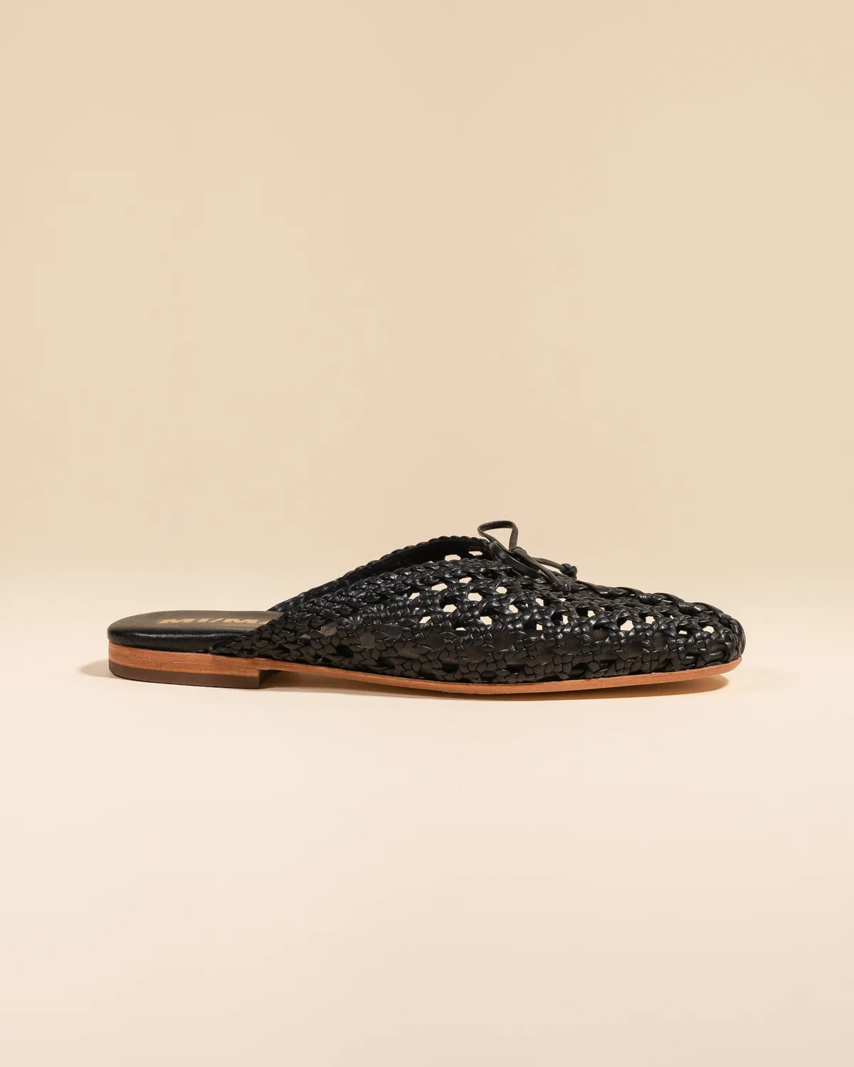 Mi/Mai Lucian Black mules plates cuir tressé noir