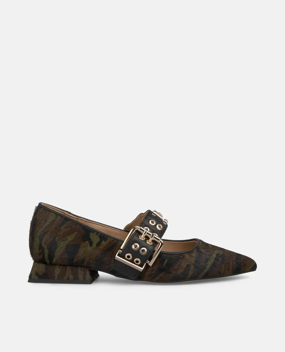 Alma en Pena I250134 chaussure verte cuir plate boucle