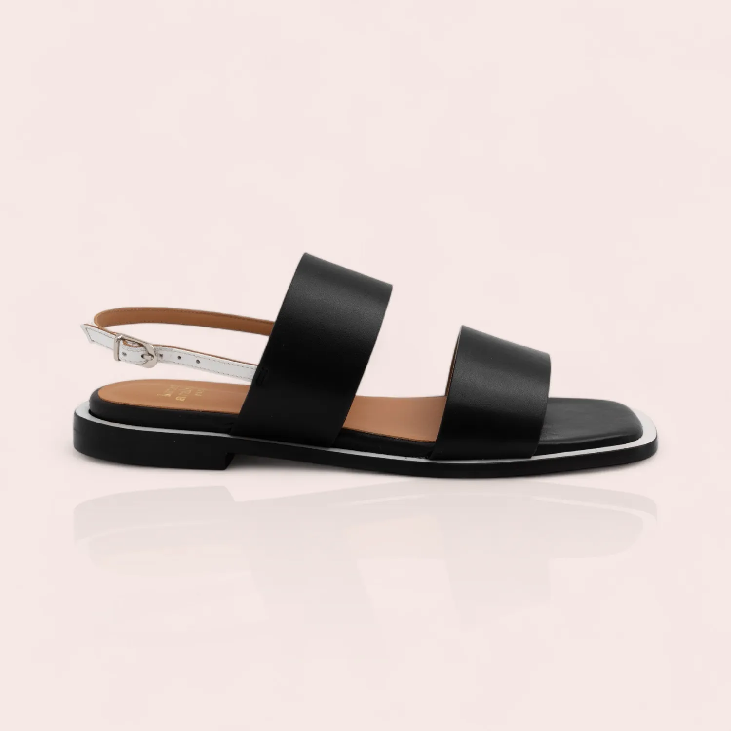 Karine Arabian Parna sandale plate cuir noir cambrion