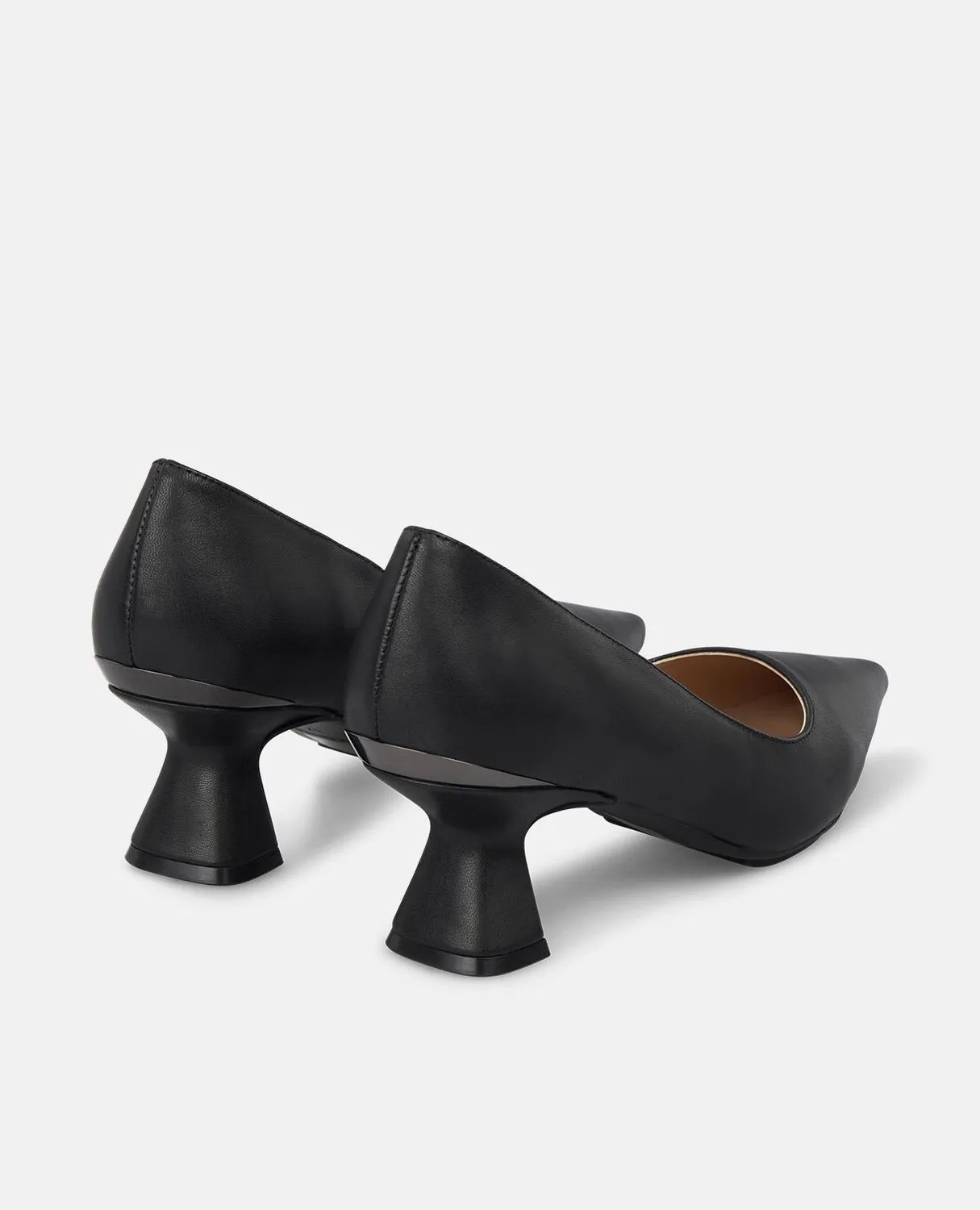 Alma en Pena I2551100 escarpin noir talon 6 cm