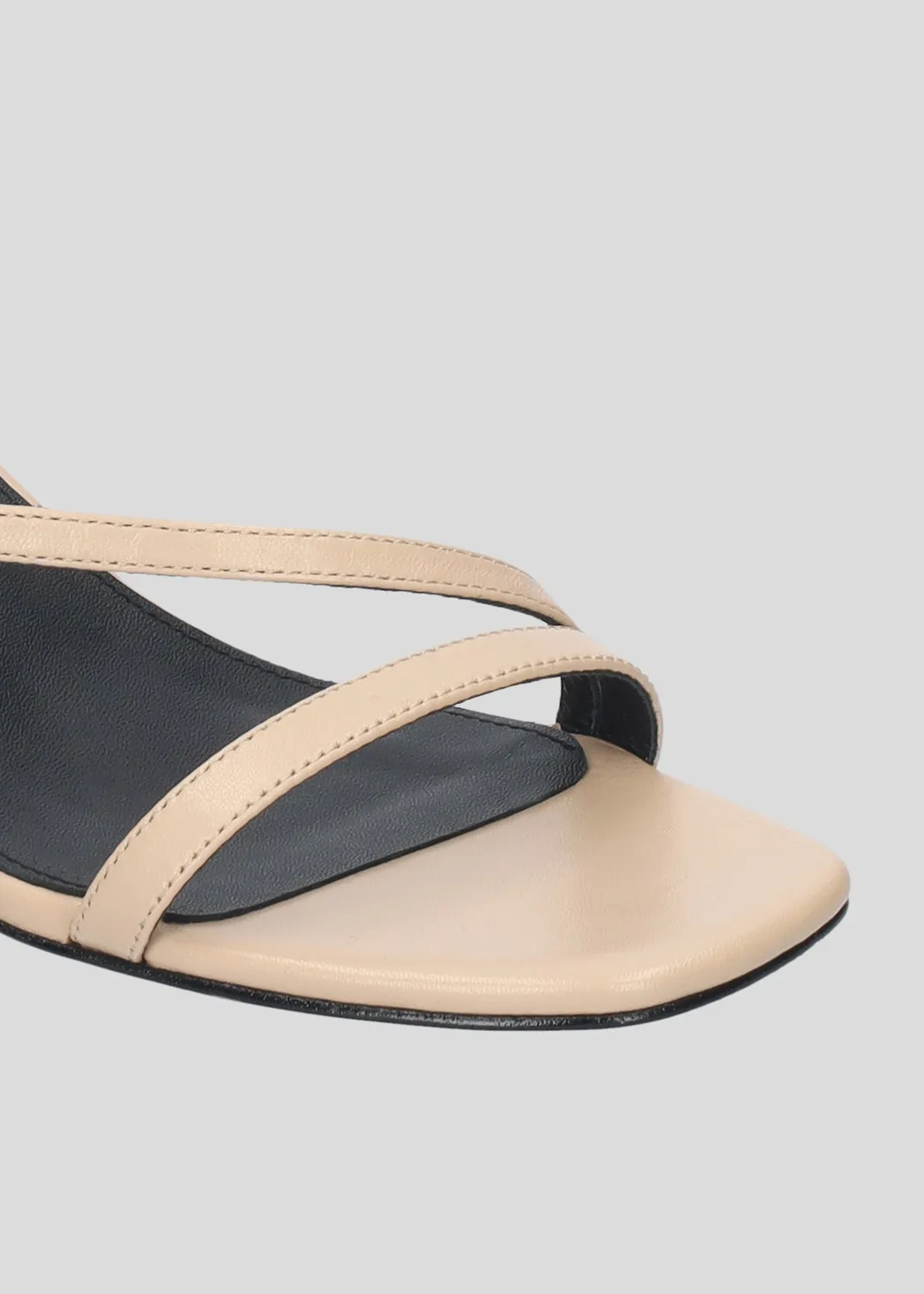 Lola Cruz Charlotte Sandal 50 sandales à talon beige 5 cm
