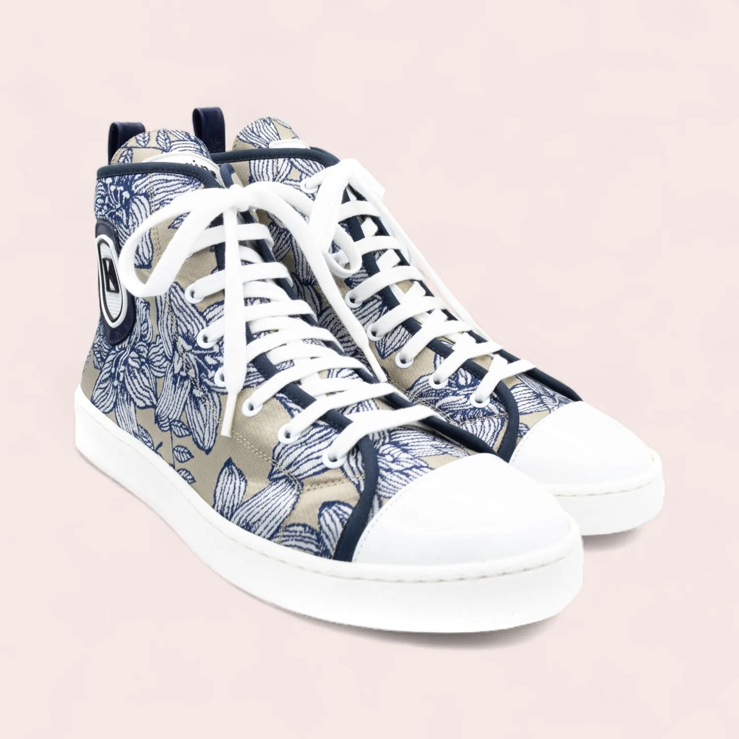 Karine Arabian Travis baskets toile floral