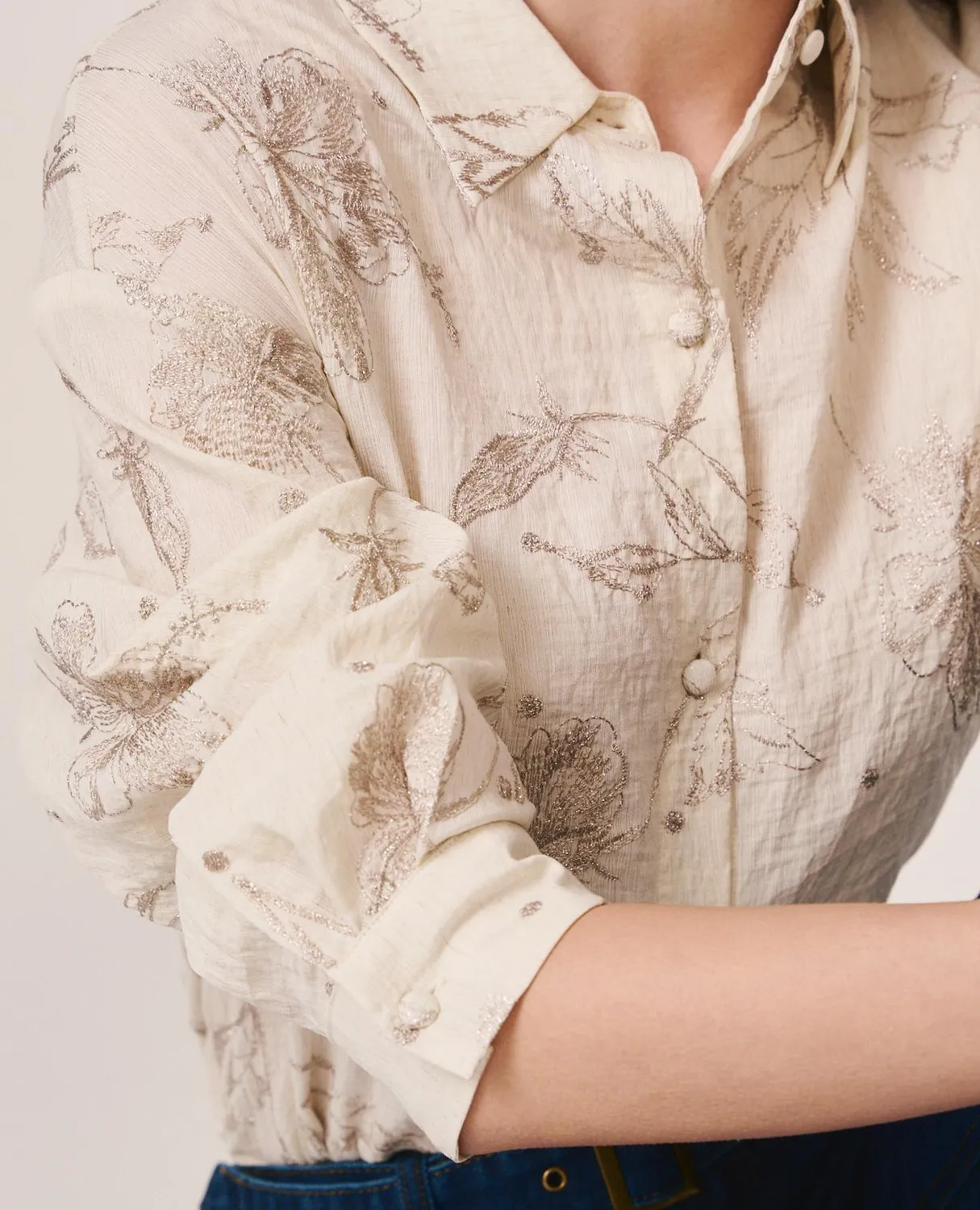 Alma en Pena V26CL0406 chemise blanche broderie florale