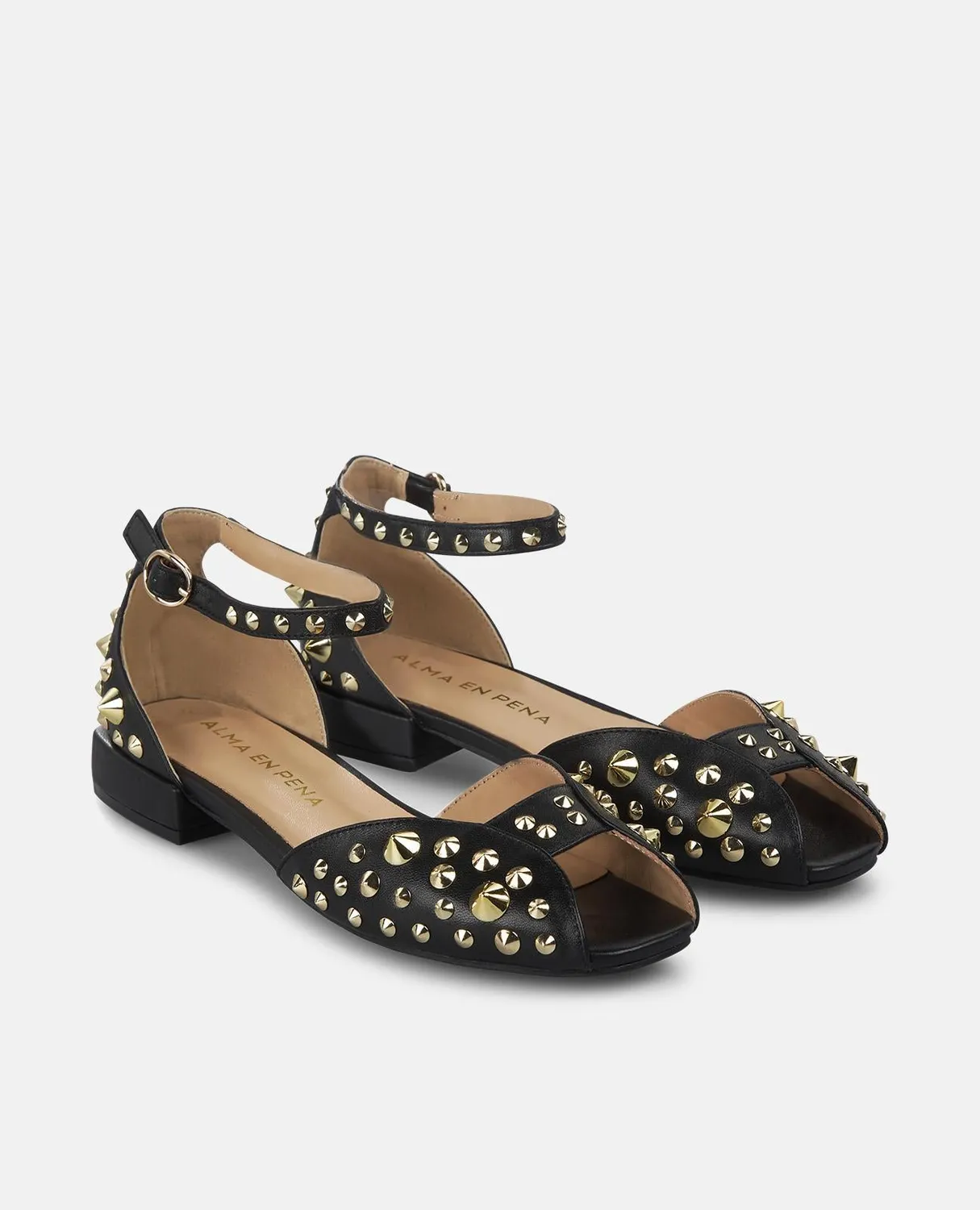 Alma en Pena V250406 sandales plates noires clous cuir