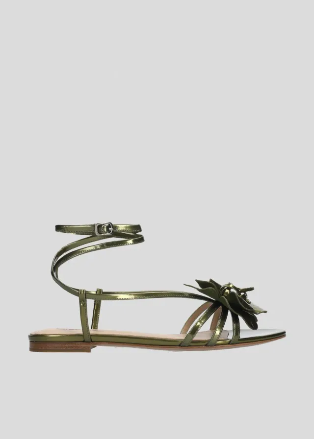 Lola Cruz Tulipa sandales plates kaki