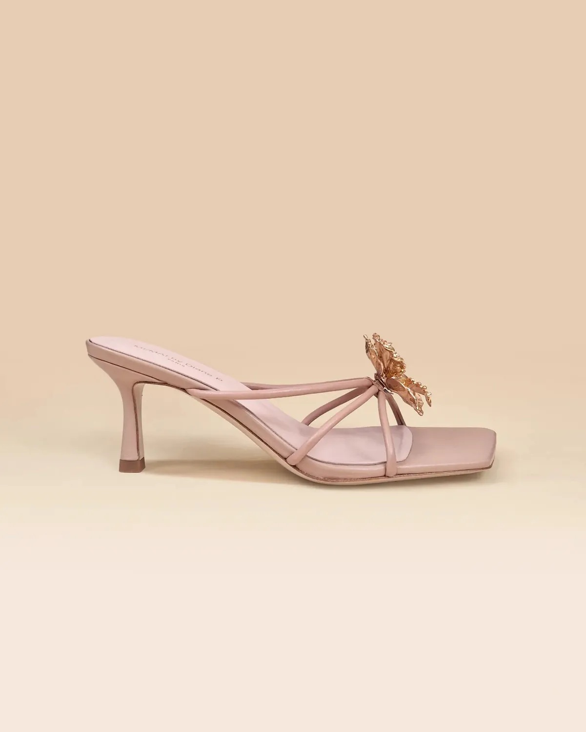 Mi/Mai Thira Nude mules beige 6 accessoires