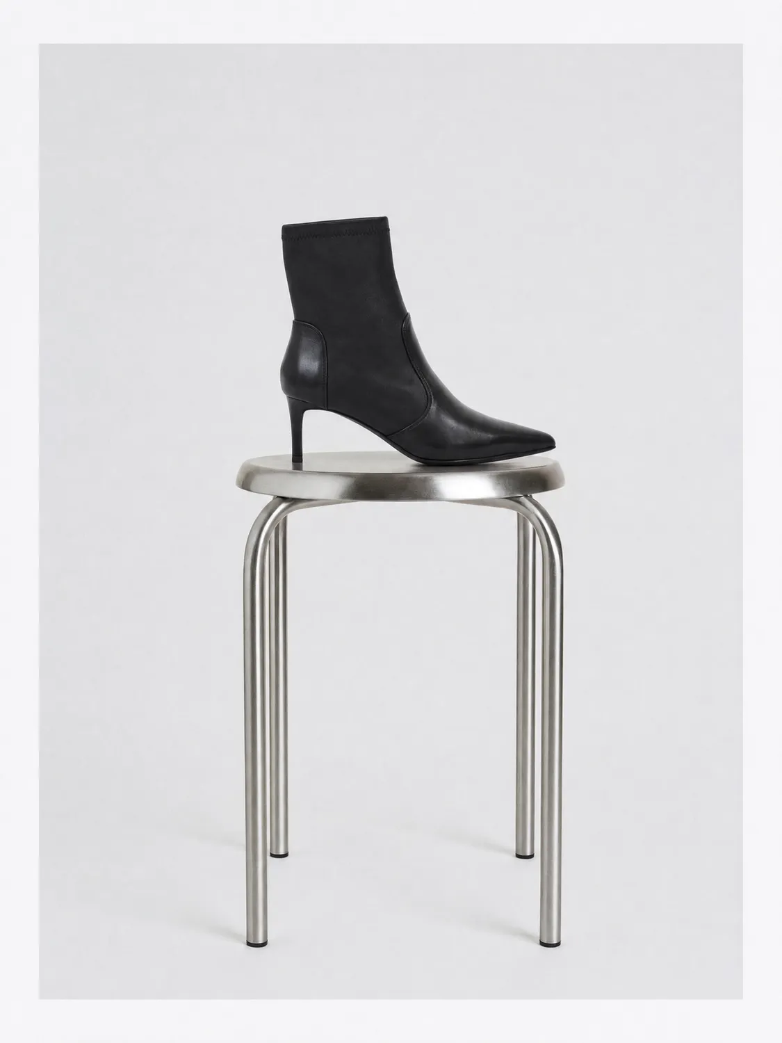 Mi/Mai Ophelia Low Black bottines cuir noir petit talon