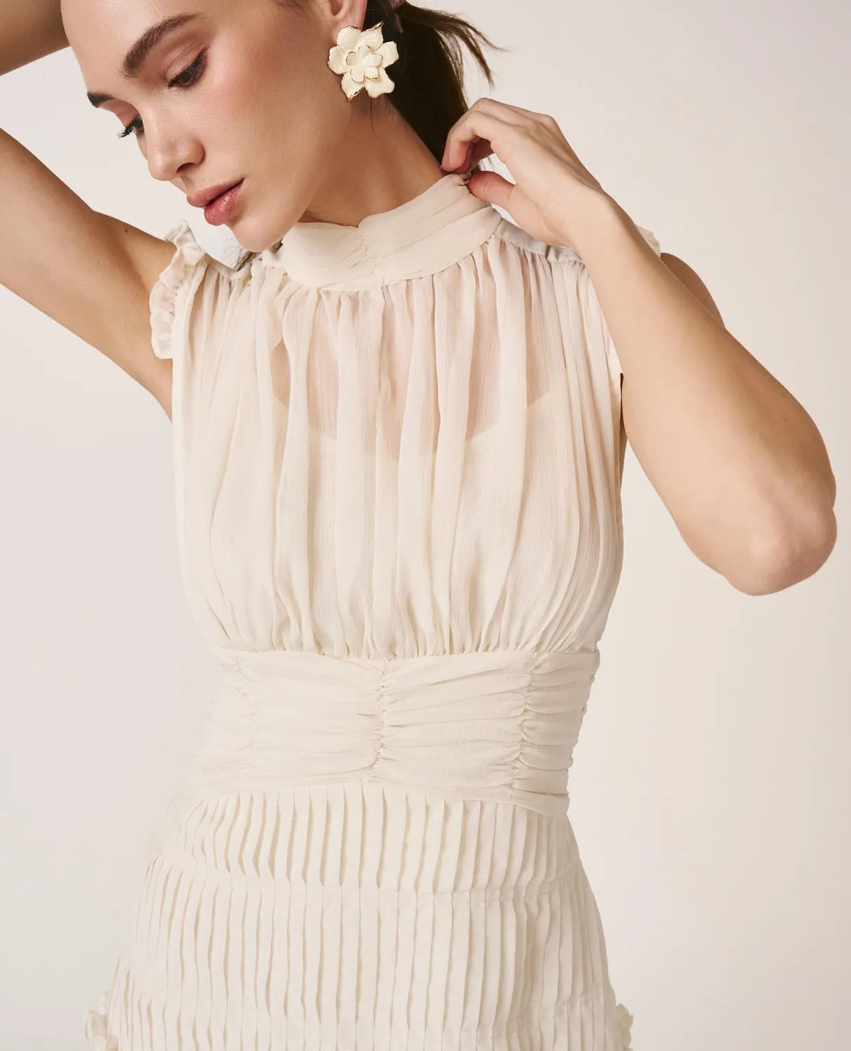 Alma en Pena V26CL0106 robe blanche col montant mini