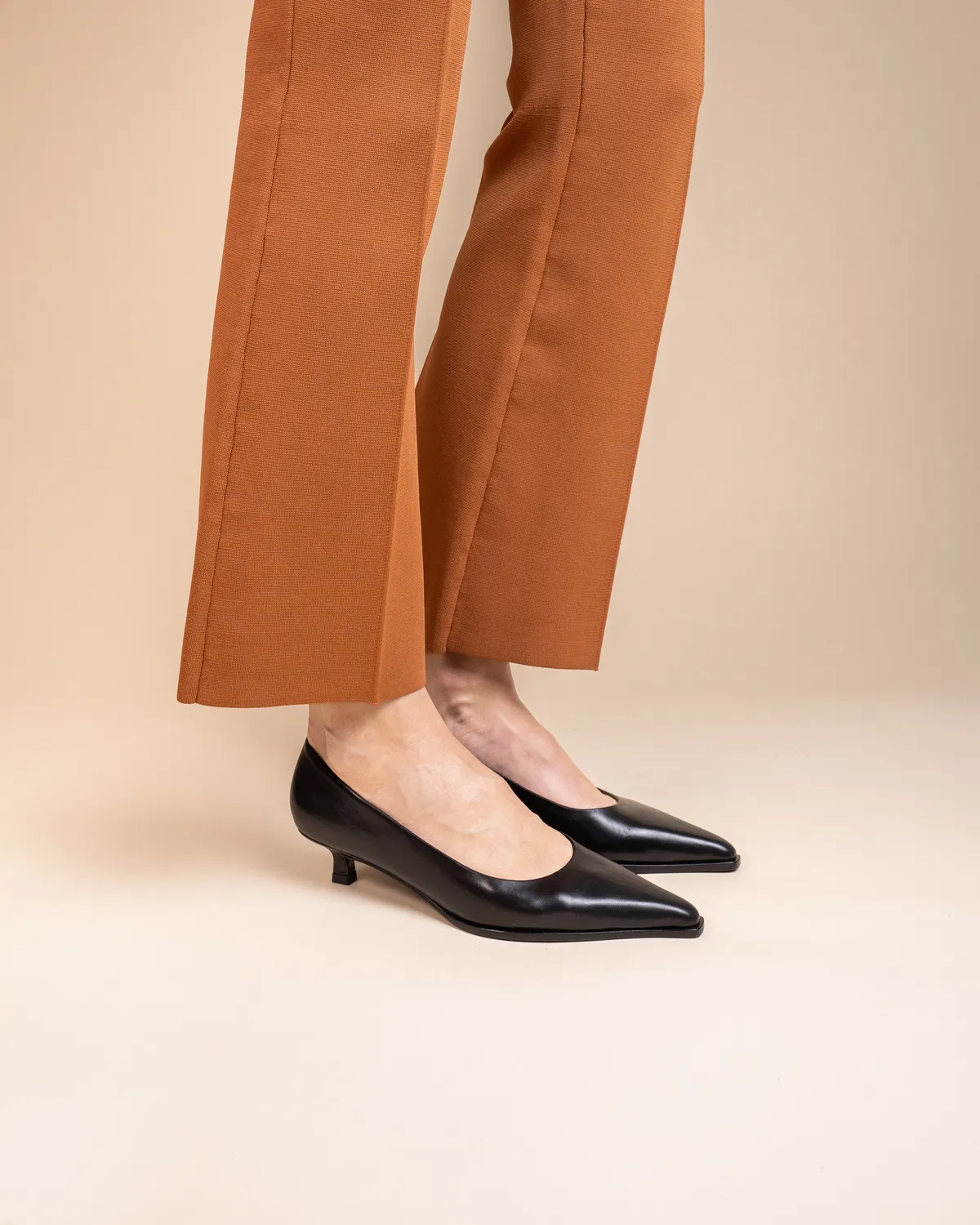 Mi/Mai Ray Black escarpins cuir noir bout pointu