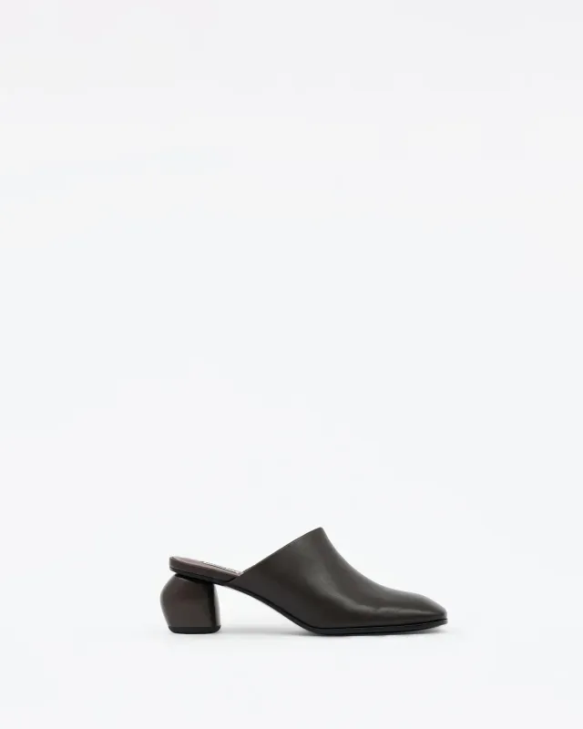Mi/Mai Junya Low Chocolate sabots cuir marron