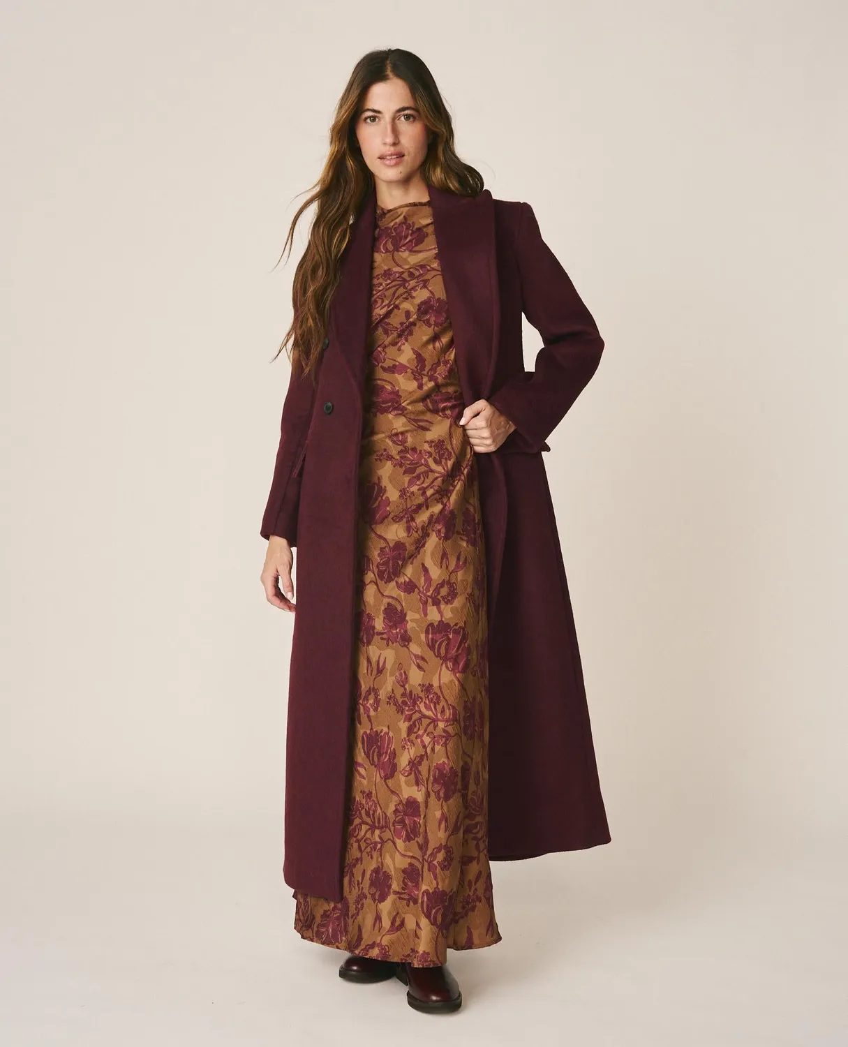 Alma en Pena I26CL1503 manteau long bordeaux laine croisé