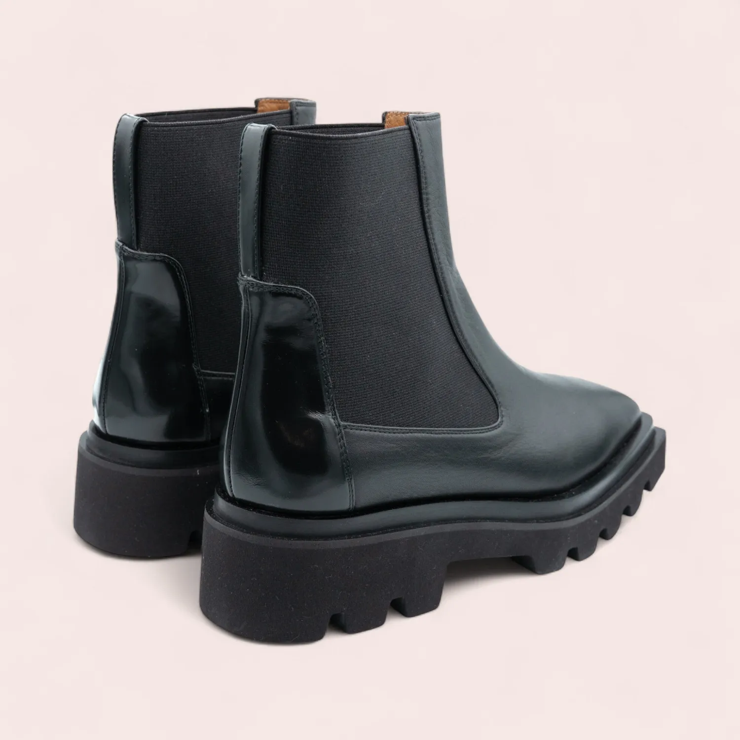 Karine Arabian Scott bottine cuir noir semelle crantée 30 mm
