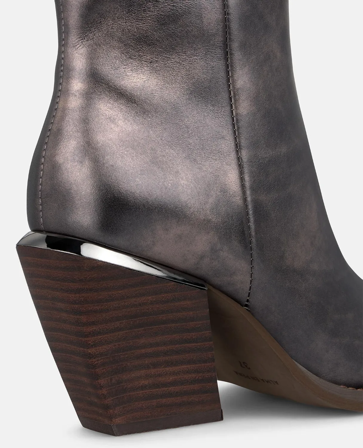 Alma en Pena I260750 bottines cuir argenté talon 8 cm