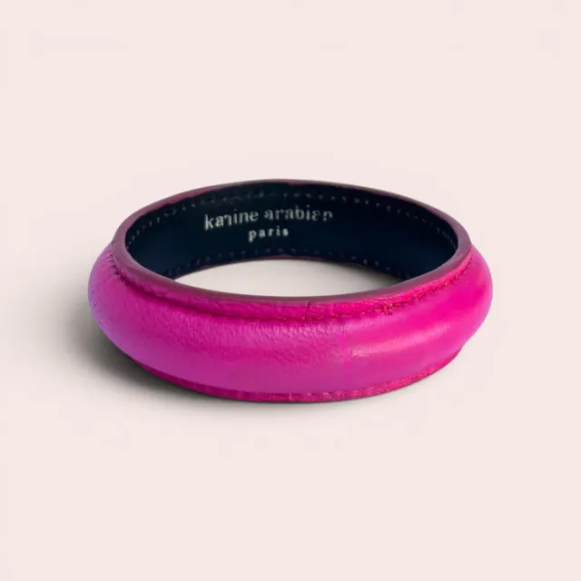 Karine Arabian Jonc bracelet cuir fuschia lisse