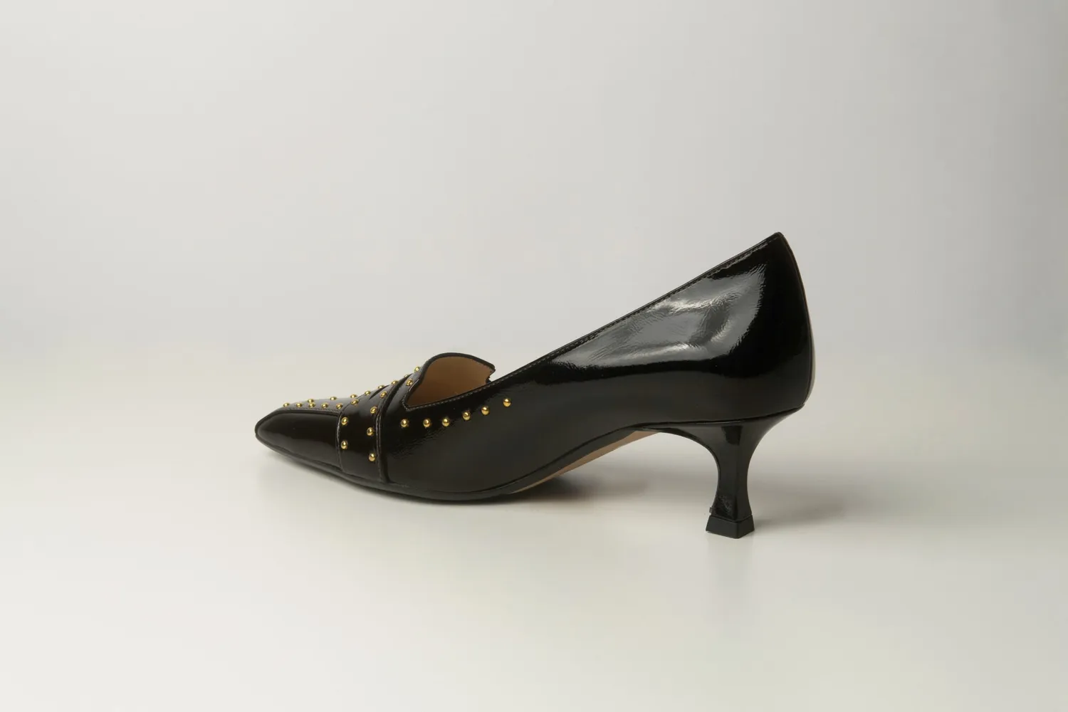 Matteo Pitti Mogano mocassins cuir bordeaux cloutés
