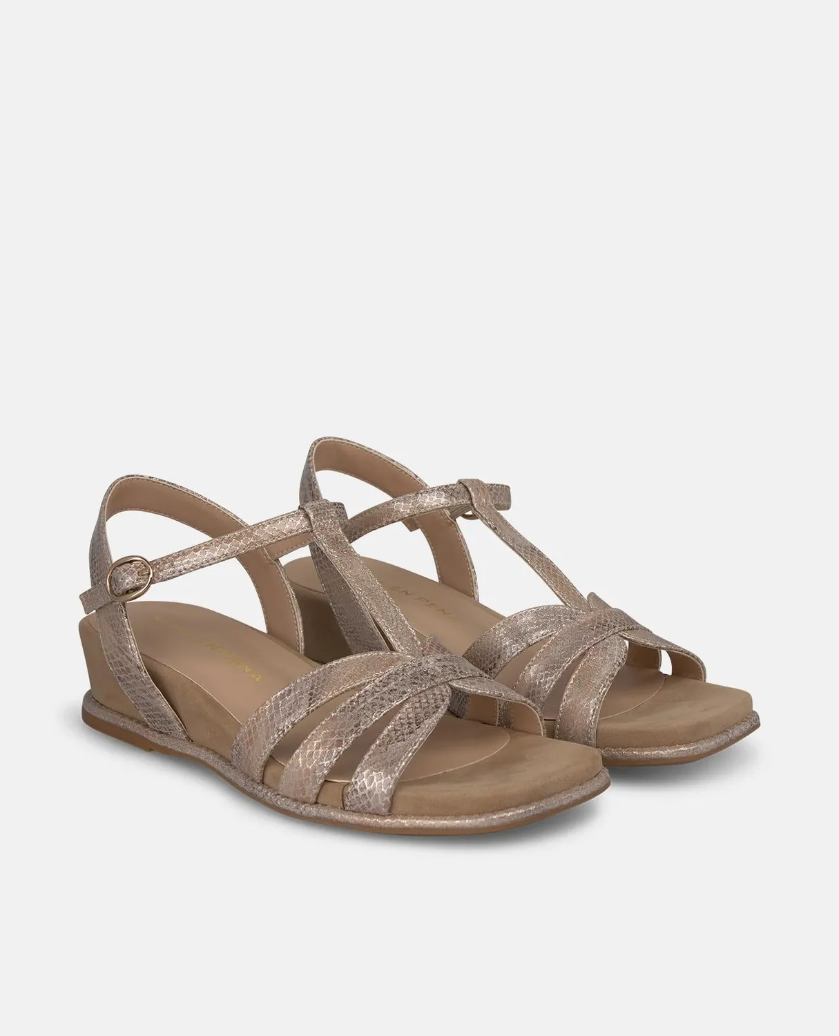 Alma en Pena V2651411 sandales compensées camel strass