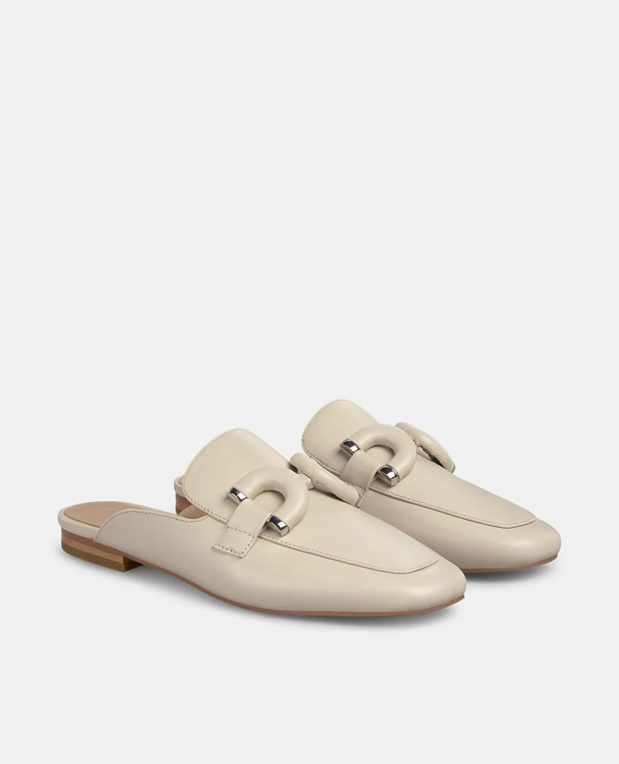 Alma en Pena V250301 mules blanc cuir plat