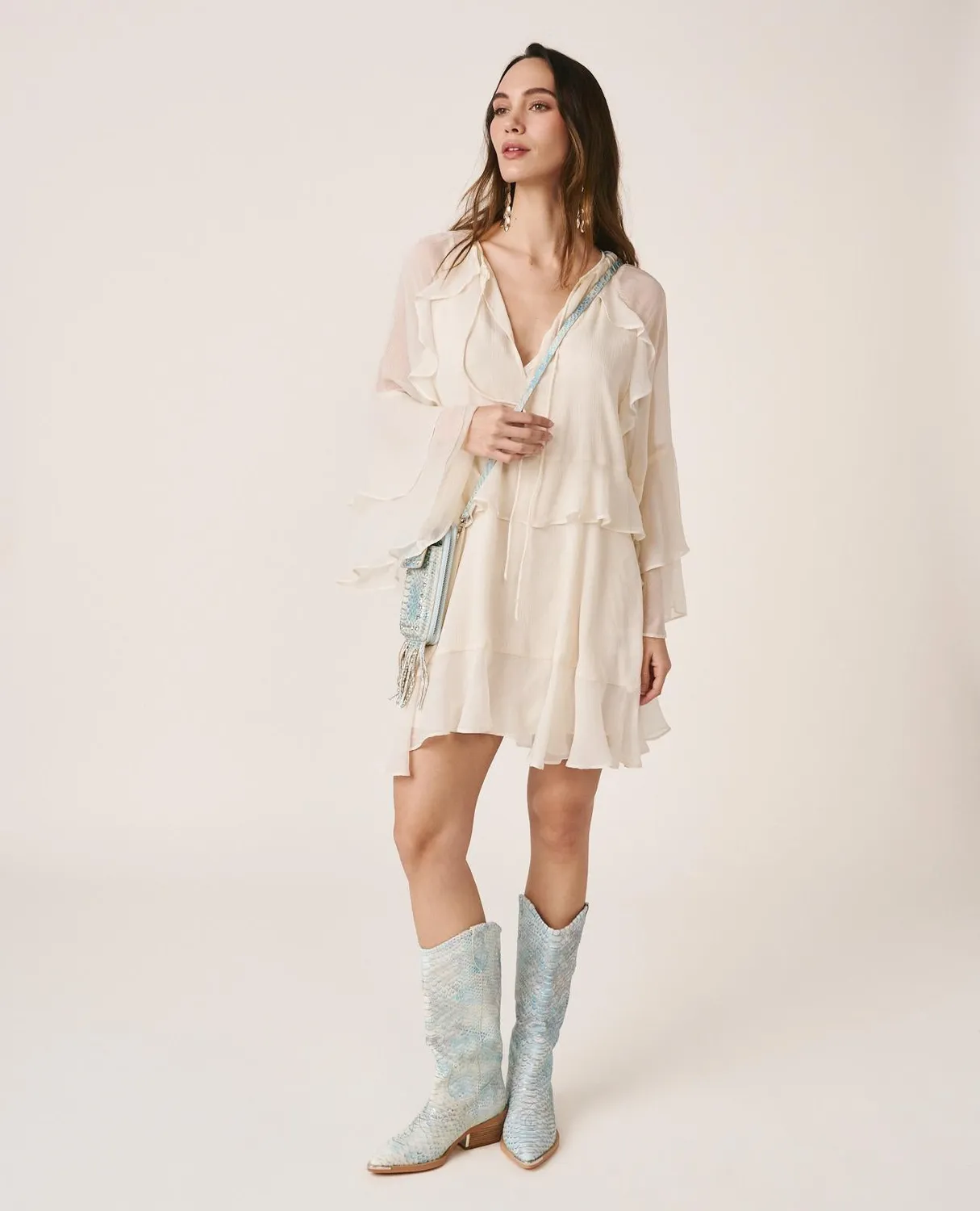 Alma en Pena V26CL0112 robe courte blanche gaze manches fluides