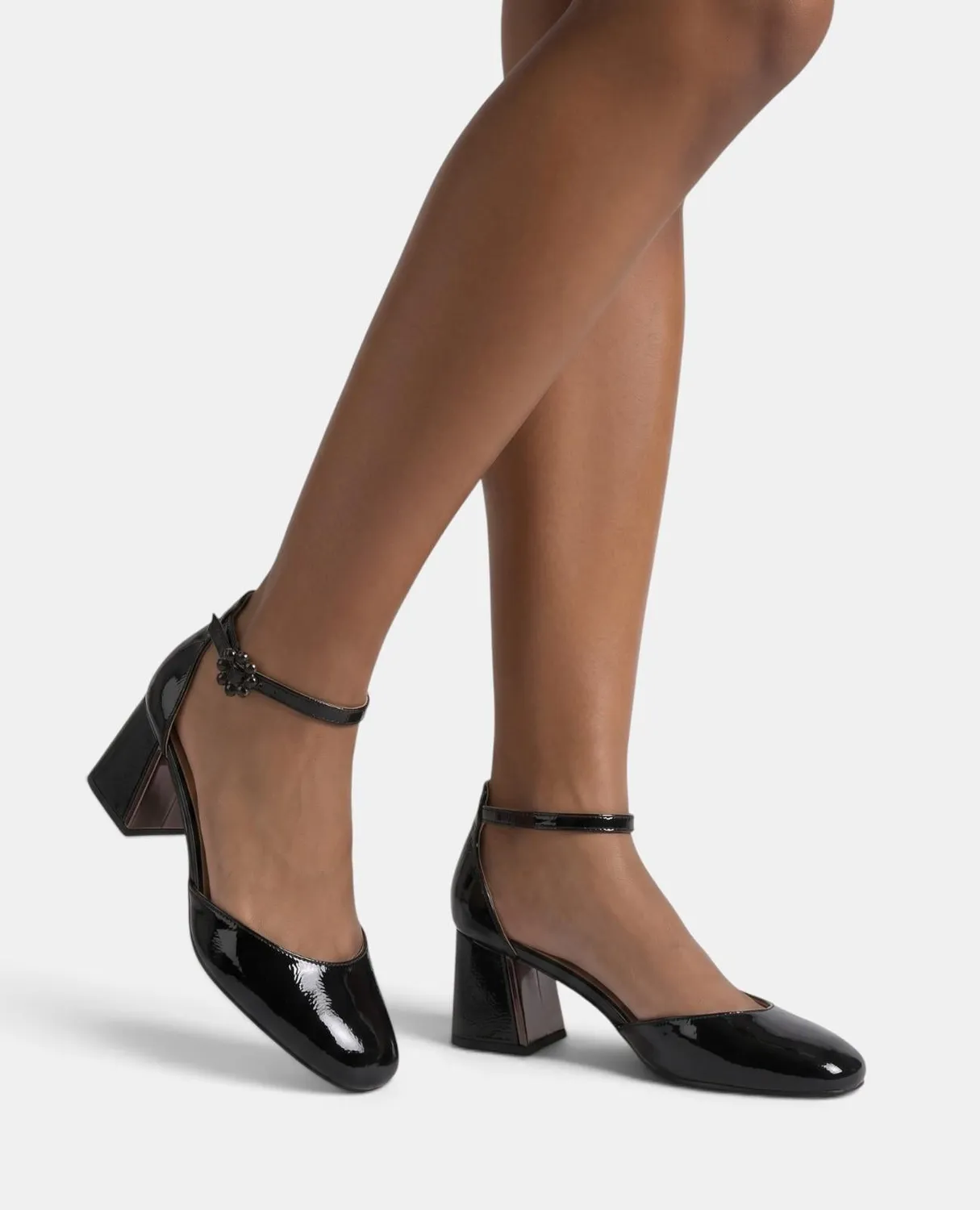 Alma en Pena I260163 escarpins vernis noir talon 7 cm