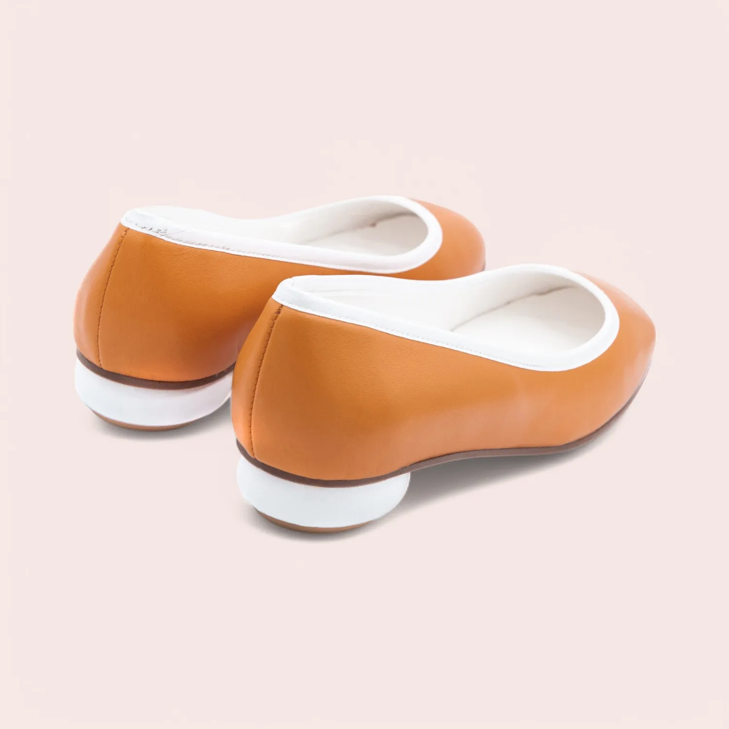 Karine Arabian Justine ballerine cuir orange bout carré
