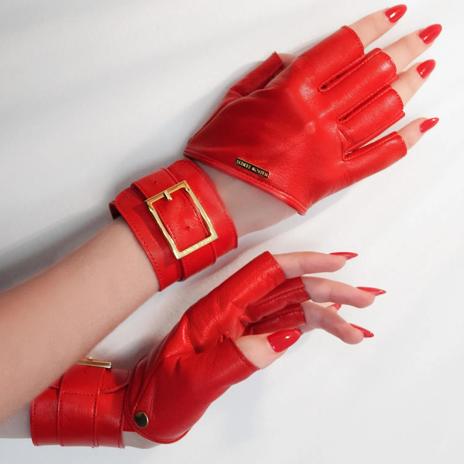 Maison Ernest Pulsion gants cuir rouge mat