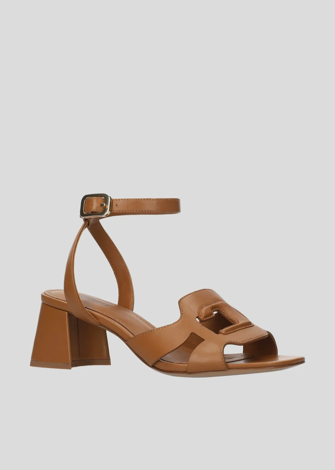 Lola Cruz Cuirine sandales camel cuero talon moyen