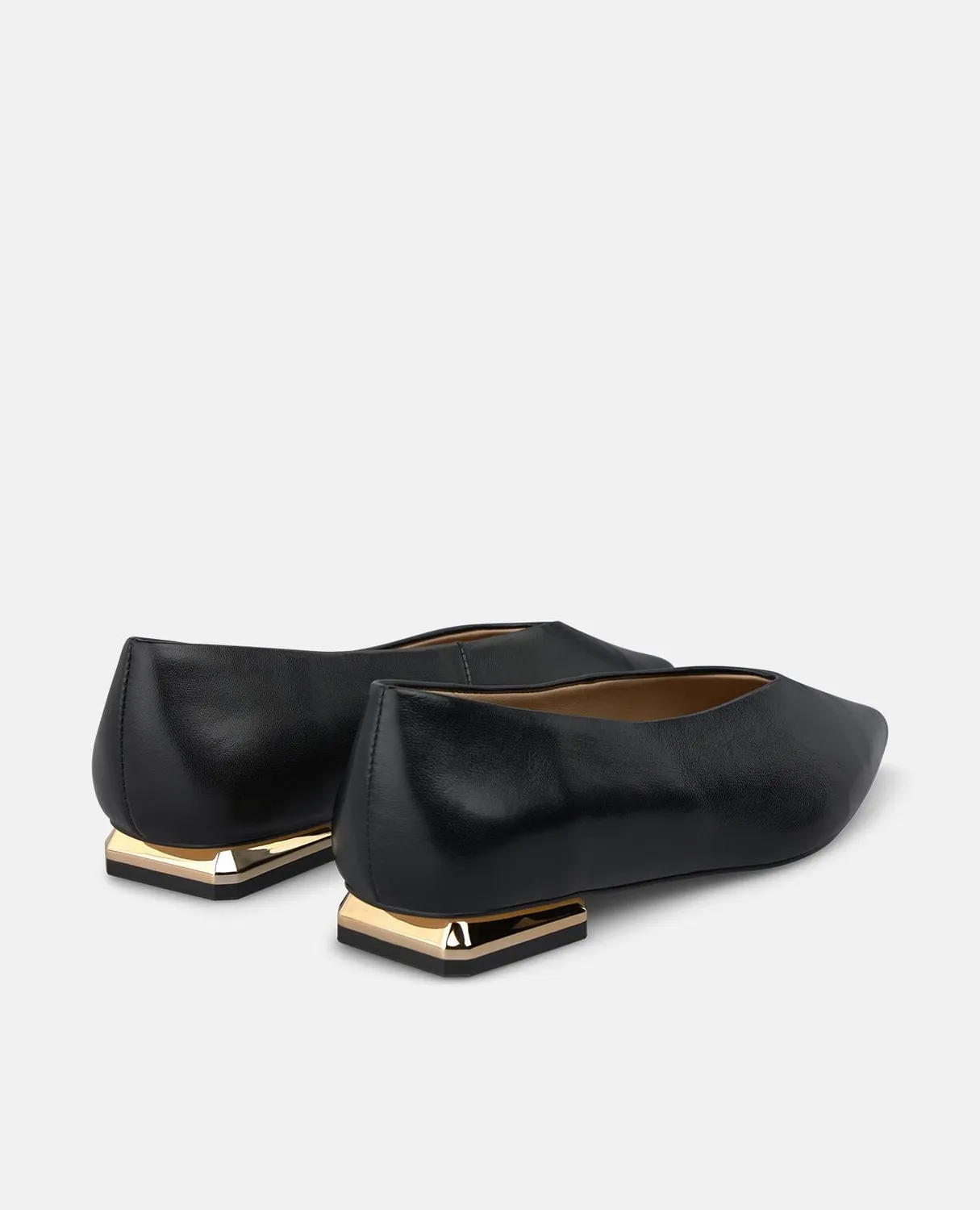 Alma en Pena I260100 escarpins cuir noir bout pointu plat