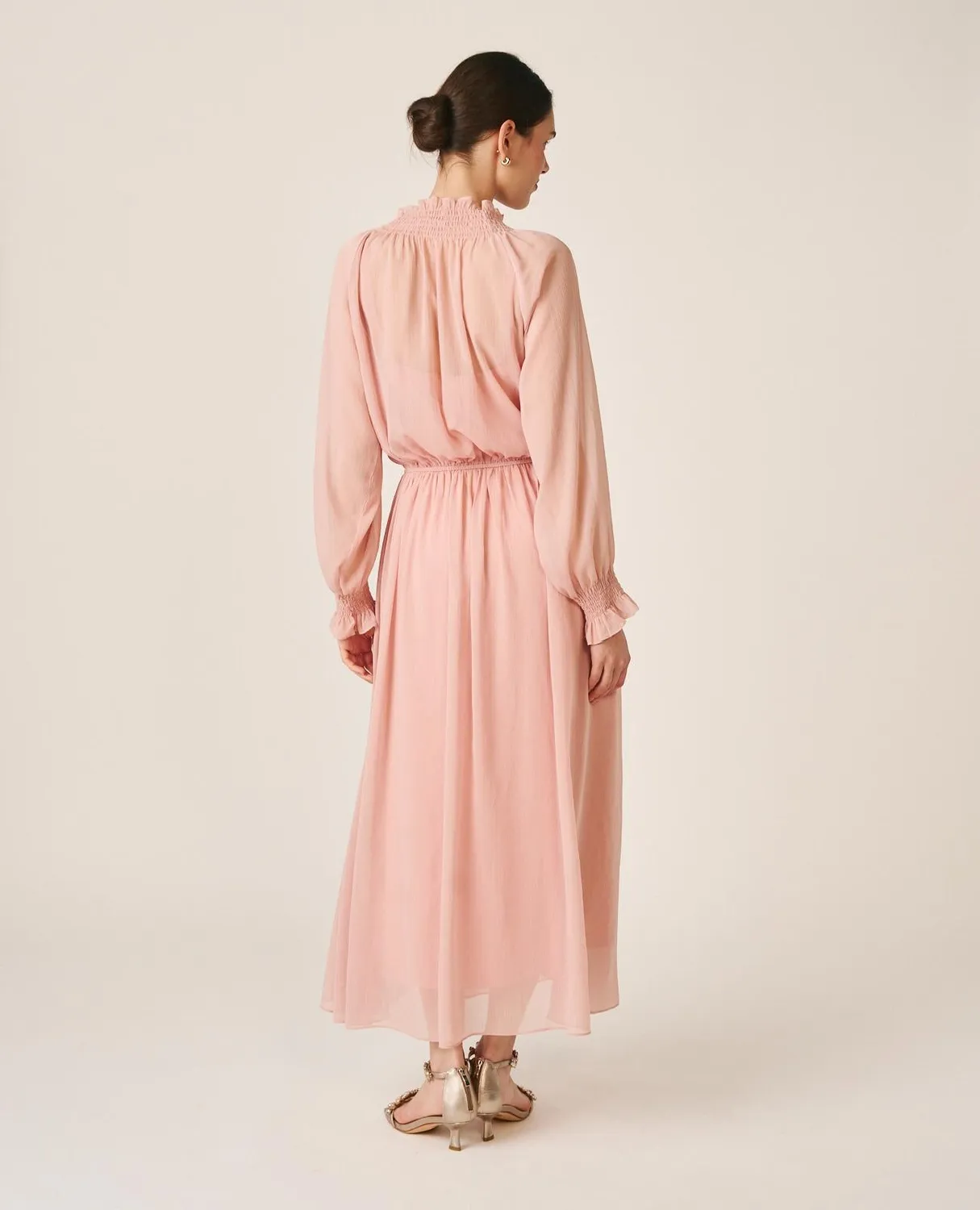 Alma en Pena V26CL0255 robe longue rose col froncé