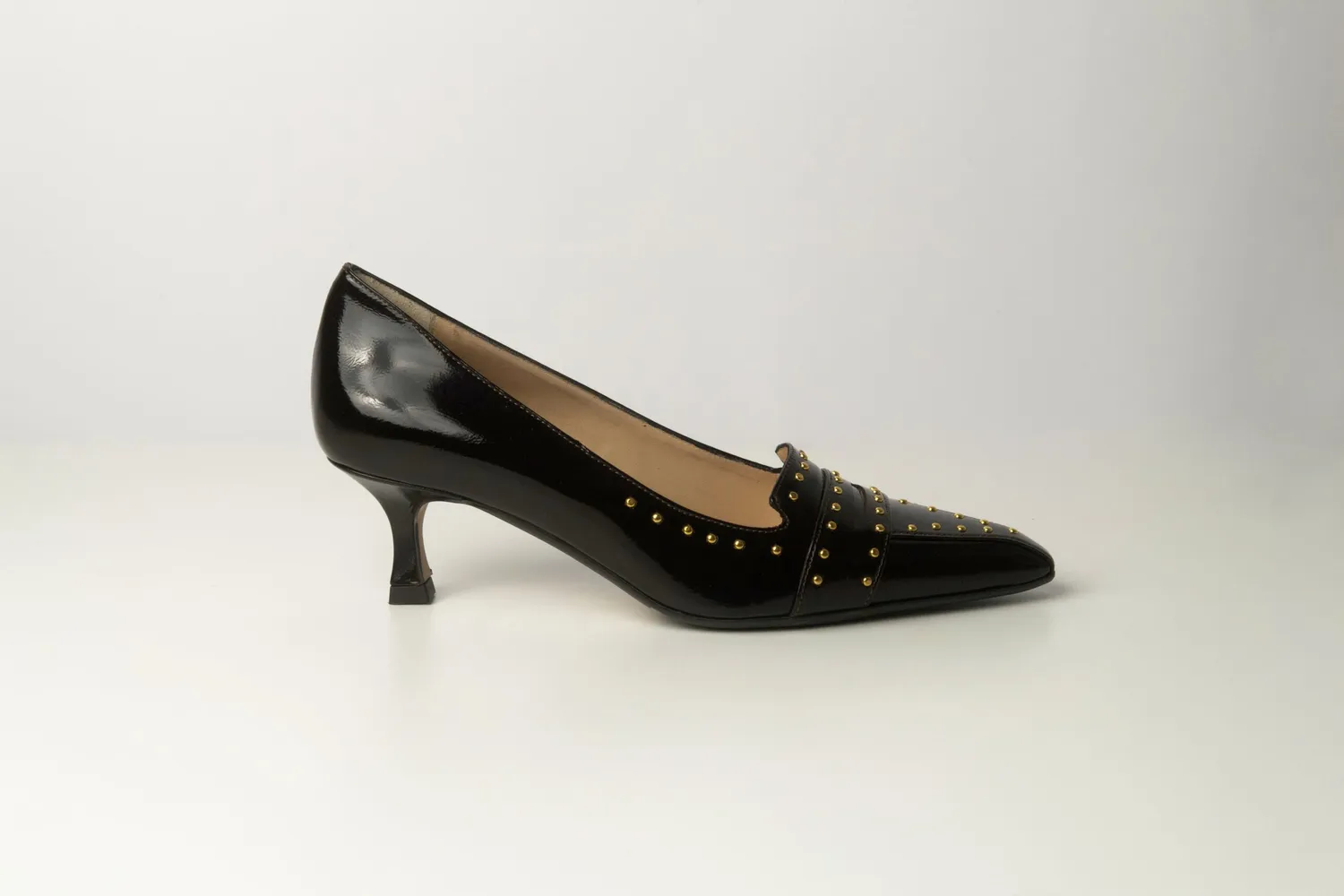 Matteo Pitti Mogano mocassins cuir bordeaux cloutés