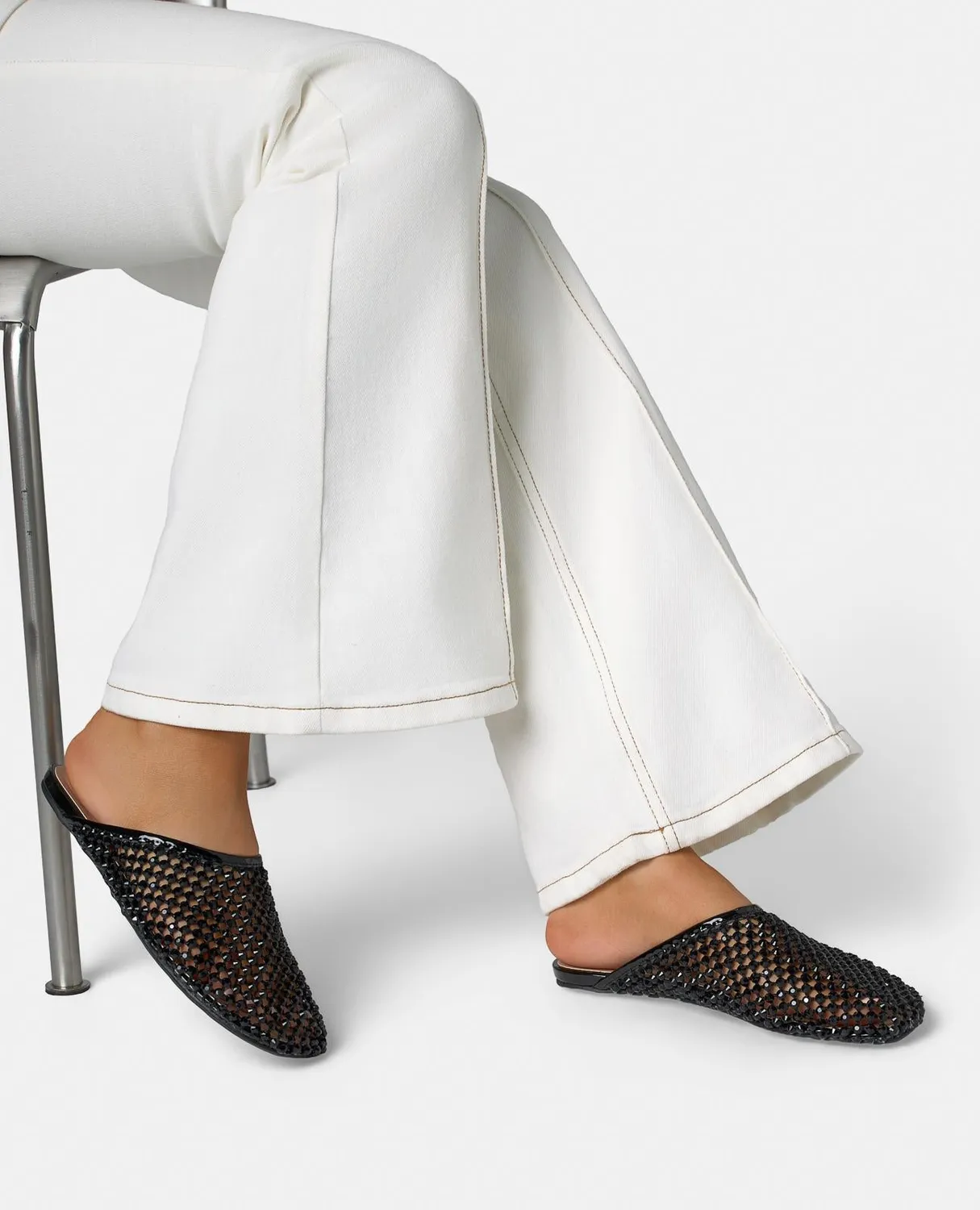 Alma en Pena V261350 mules plates noires maille strass