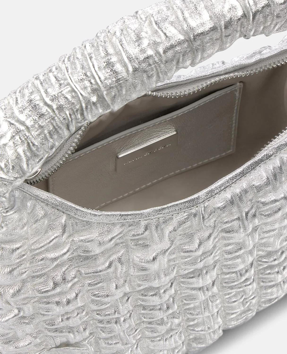 Alma en Pena V26BG024 sac bandoulière argent relief cuir